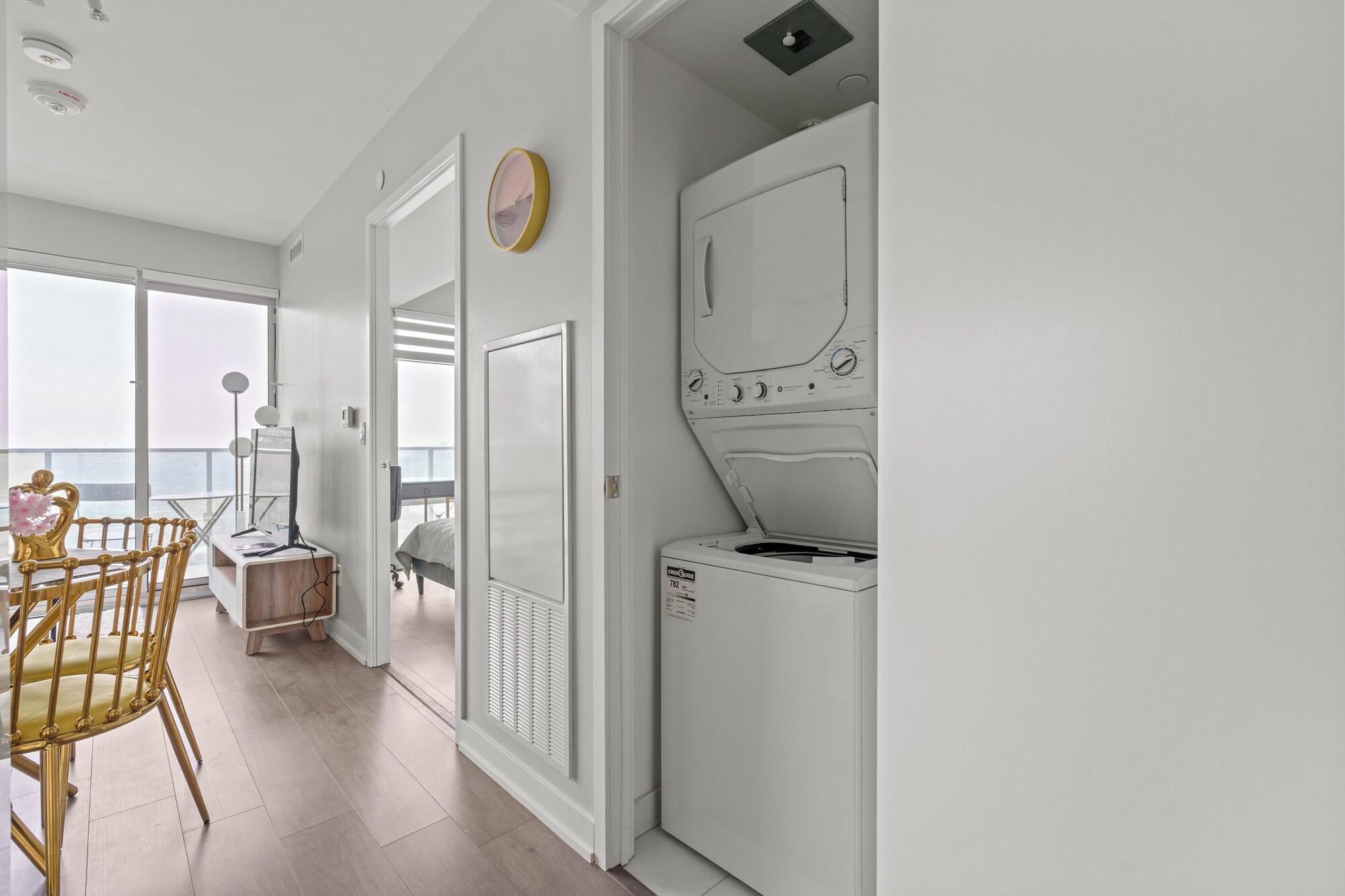 Teahouse Condos In Downtown Toronto