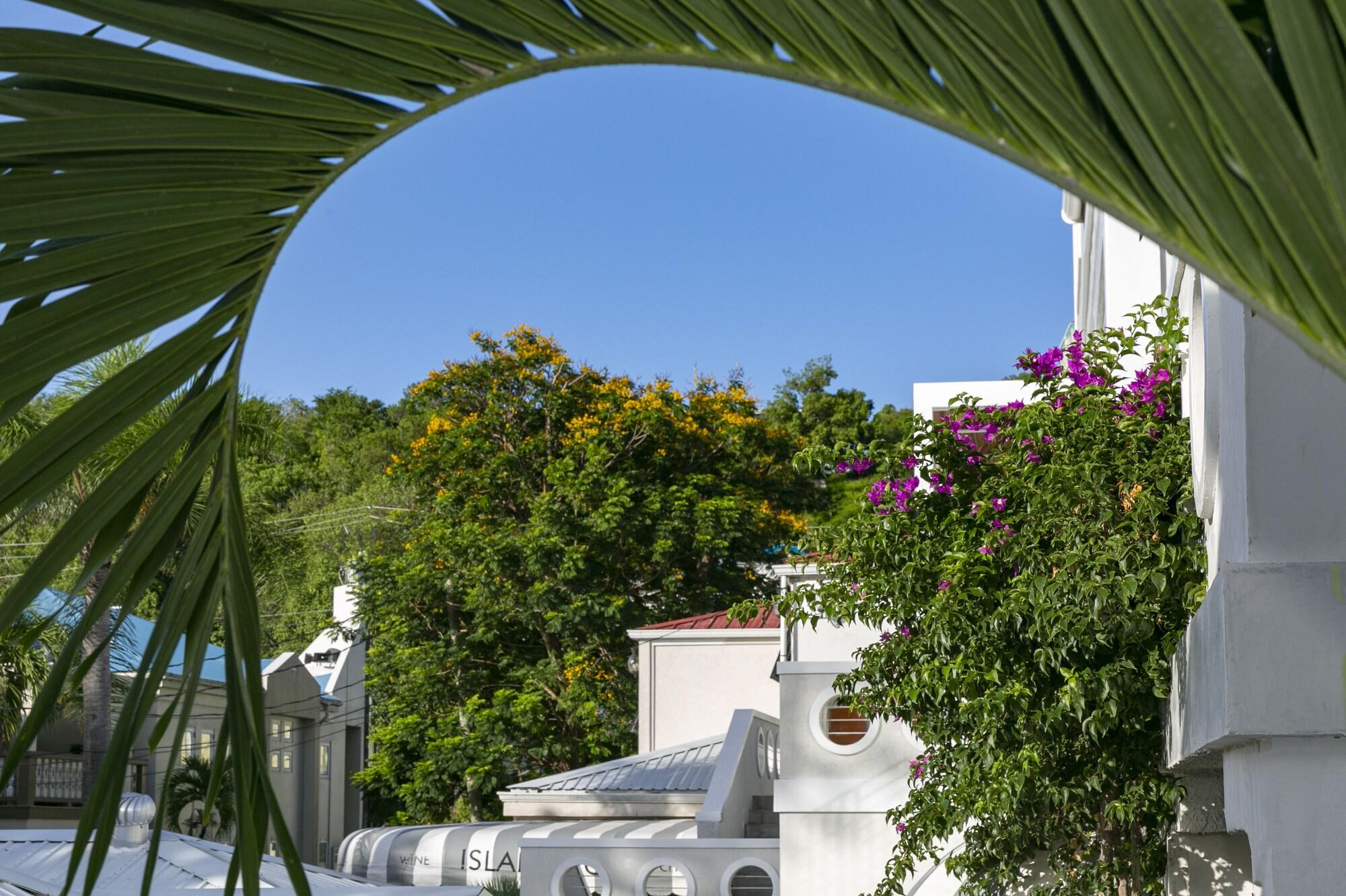 Wharfside Village Hotel