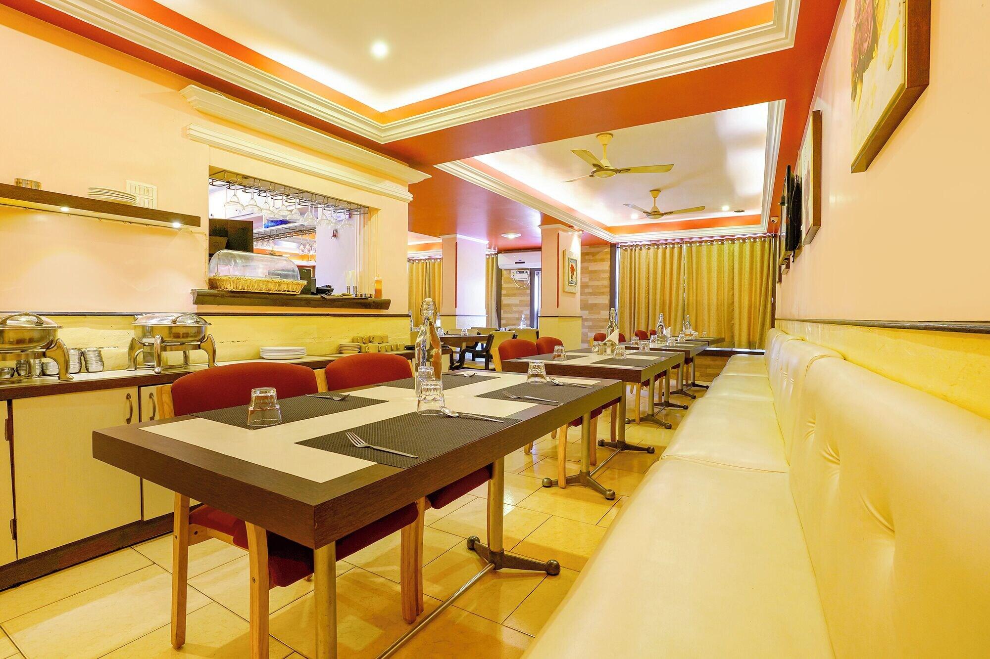 Fabhotel Manoshanti - Nr. Big Daddy Casino