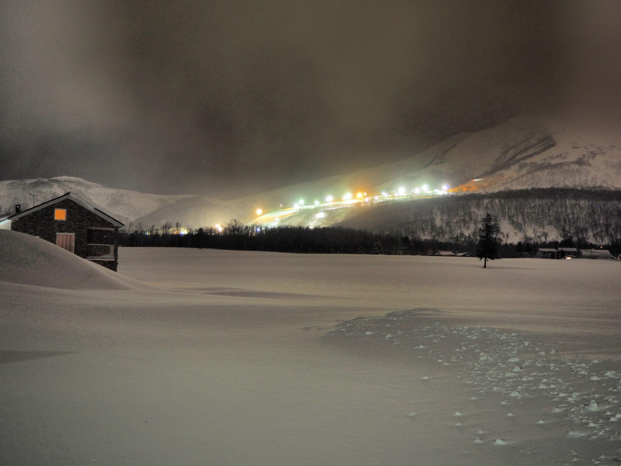 Sports and Entertainment 5, Niseko Highland Cottages, Niseko