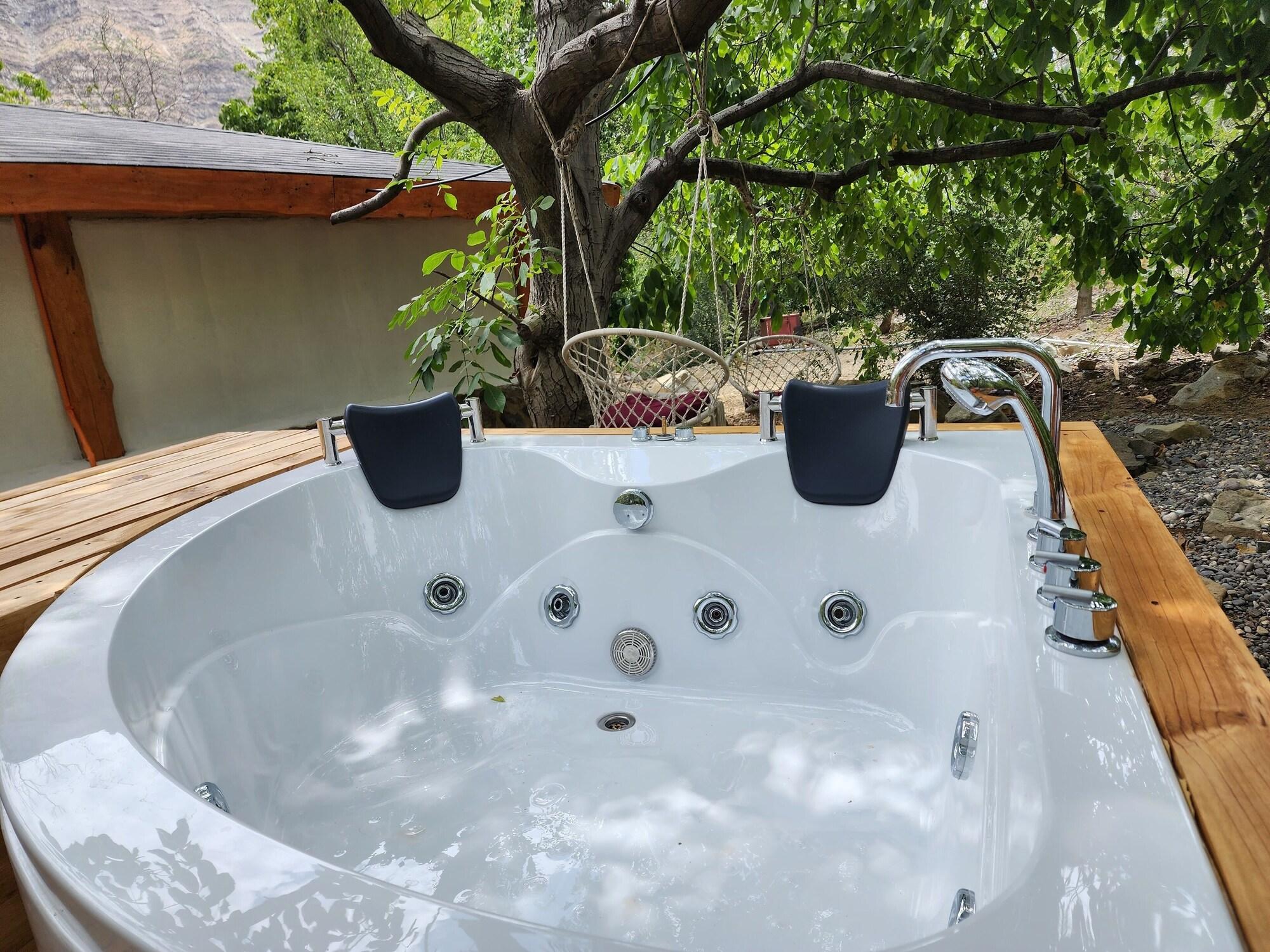 General view 3, Cabaã±a De Montaã±a (jacuzzi Exterior), Cordillera