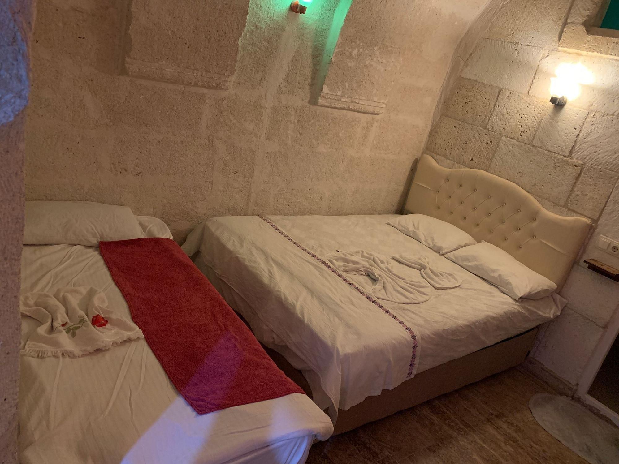 Room 3, Ulaåž Cave Otel, Ürgüp