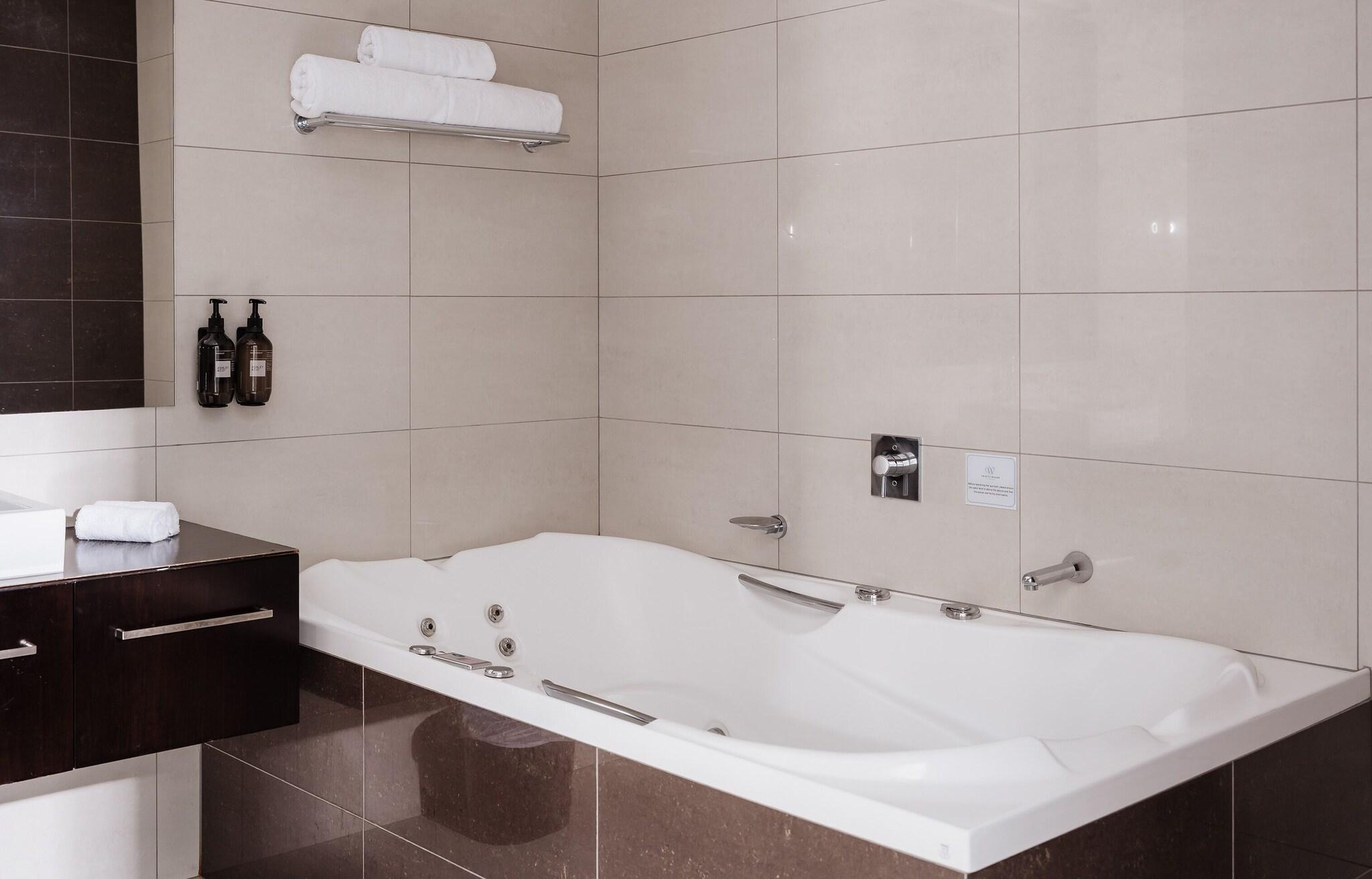 Trinity Wharf Tauranga by null