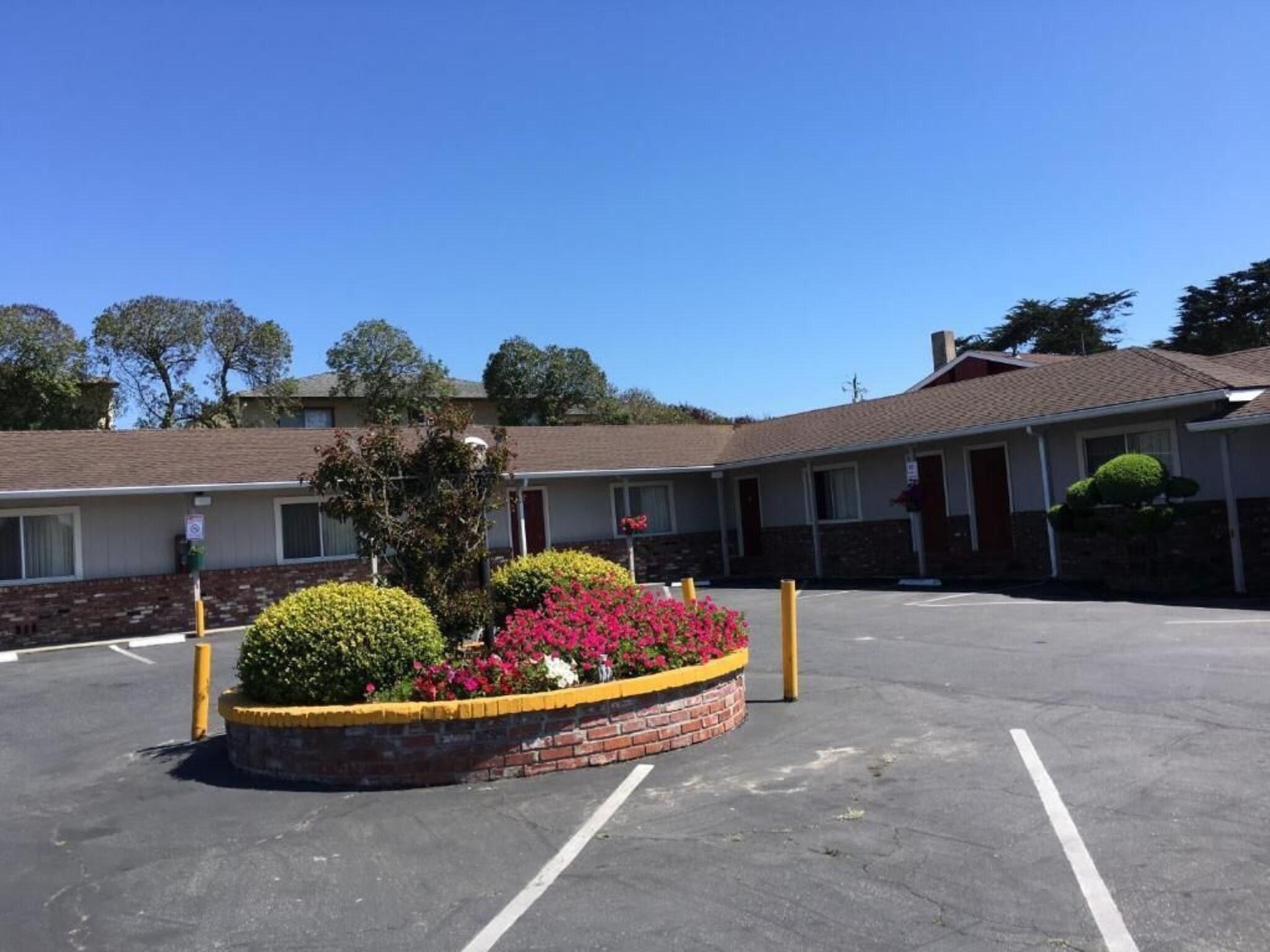 Old Marina Inn