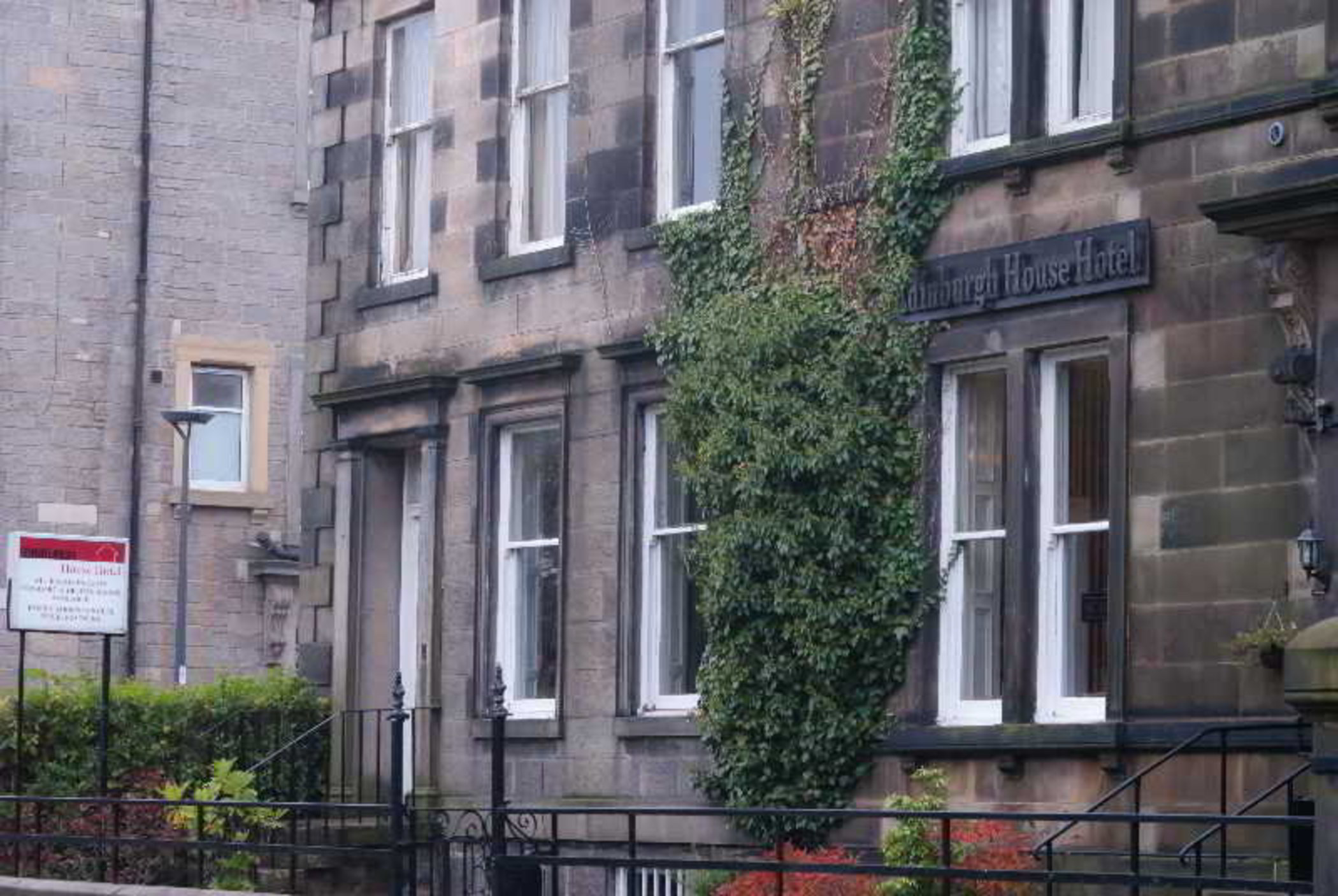 Edinburgh House Hotel