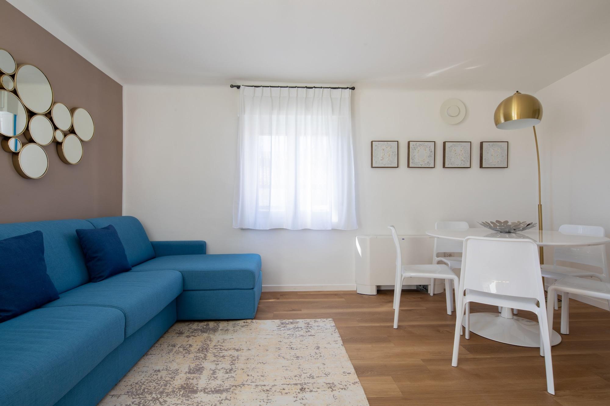 Vis A Vis Apartments
