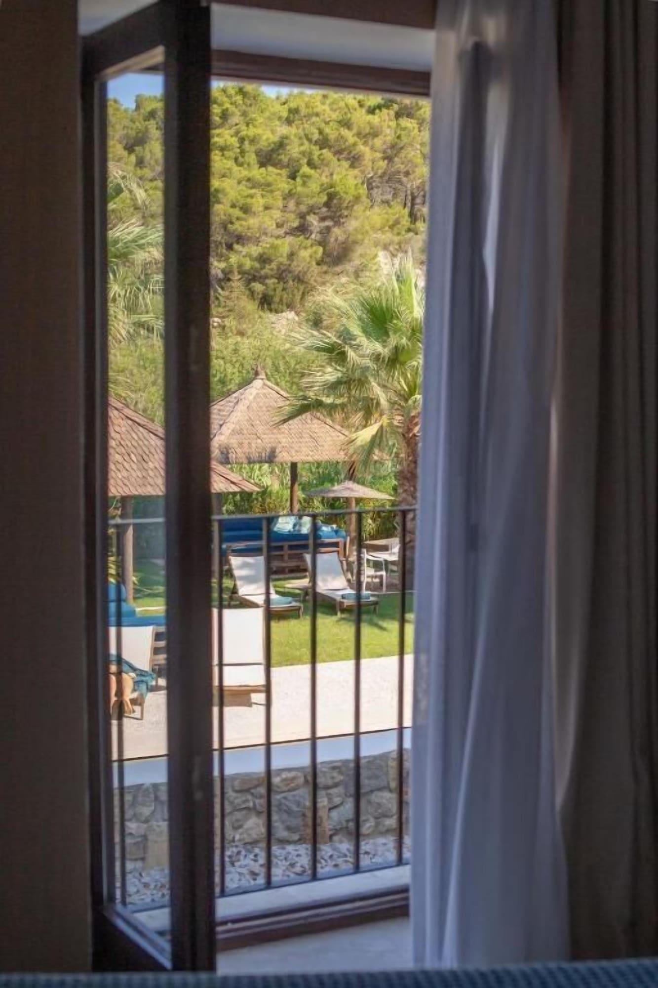 The Giri Residence Hotel & Spa