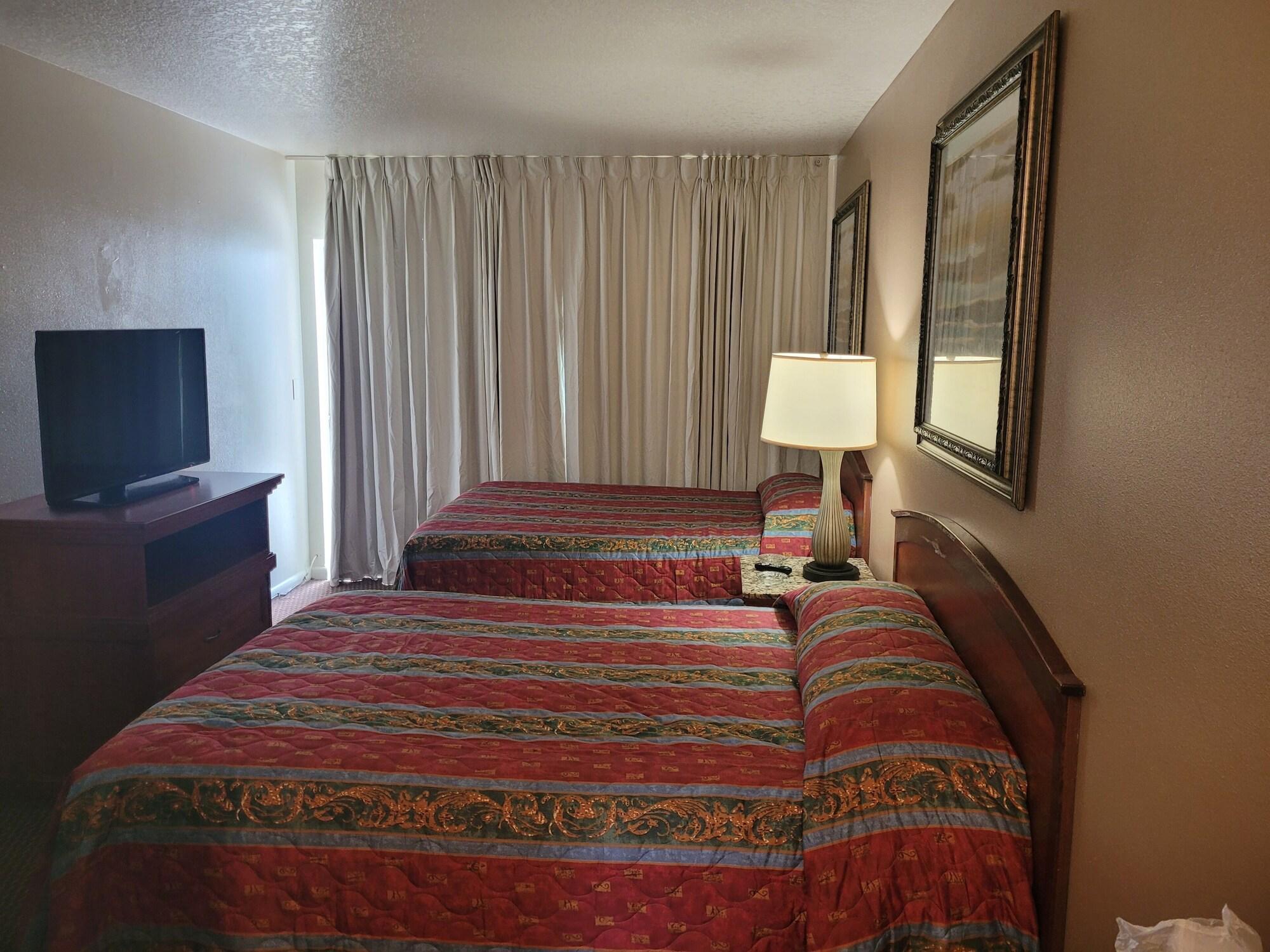 Queens Lodge Motel