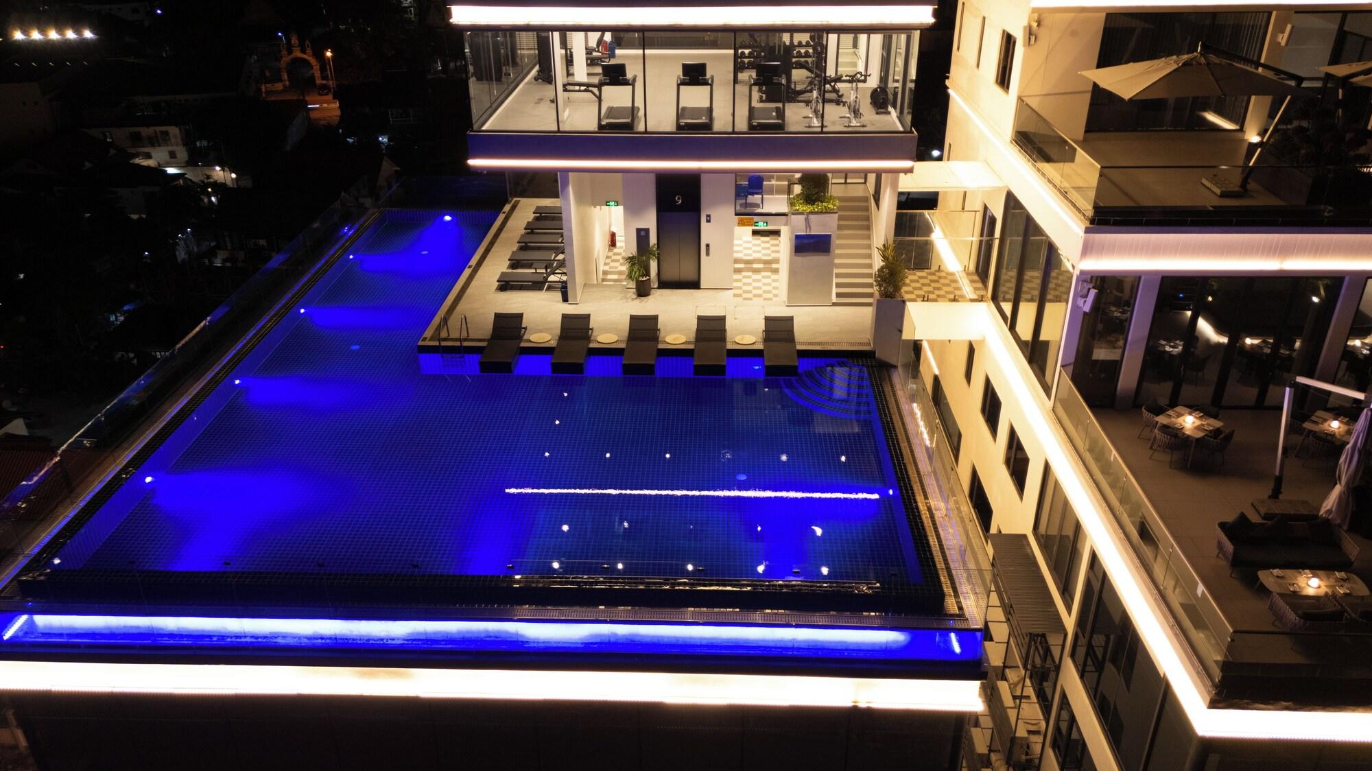 One Riviera Hotel And Residences