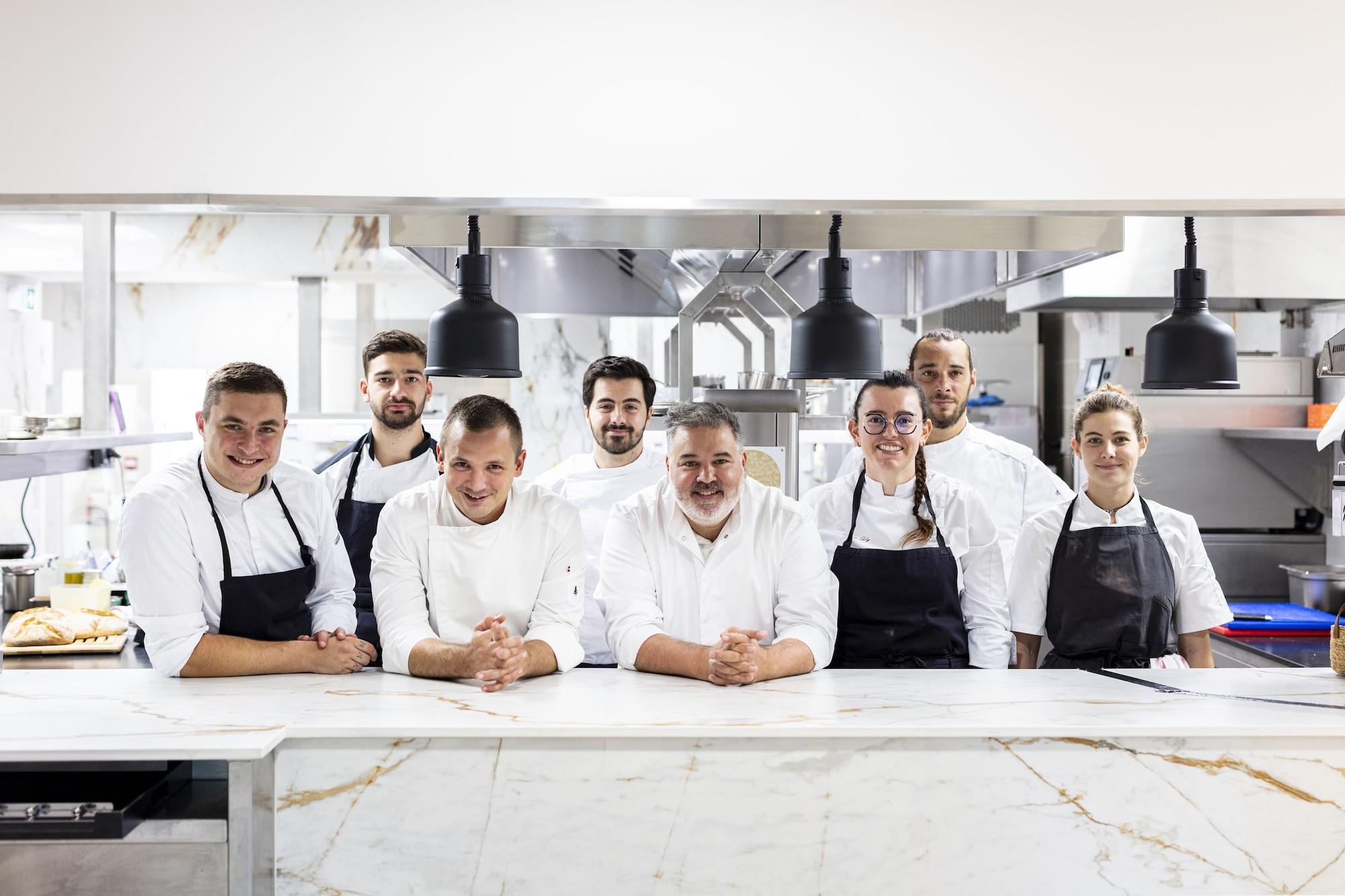 Hã´tel Et Restaurant La Bastide Bourrelly Â€“ Ma