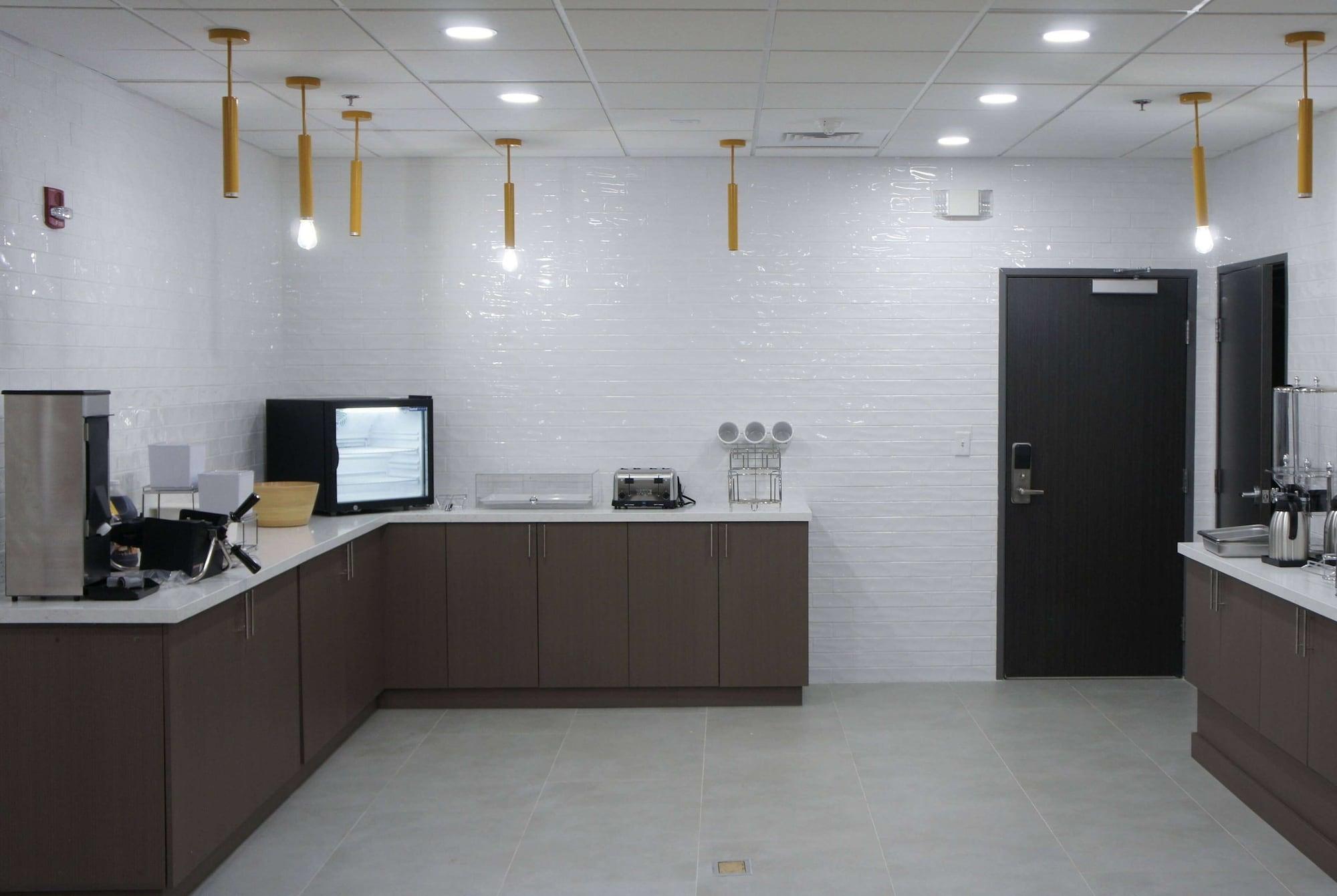 La Quinta Inn & Suites By Wyndham Memphis East