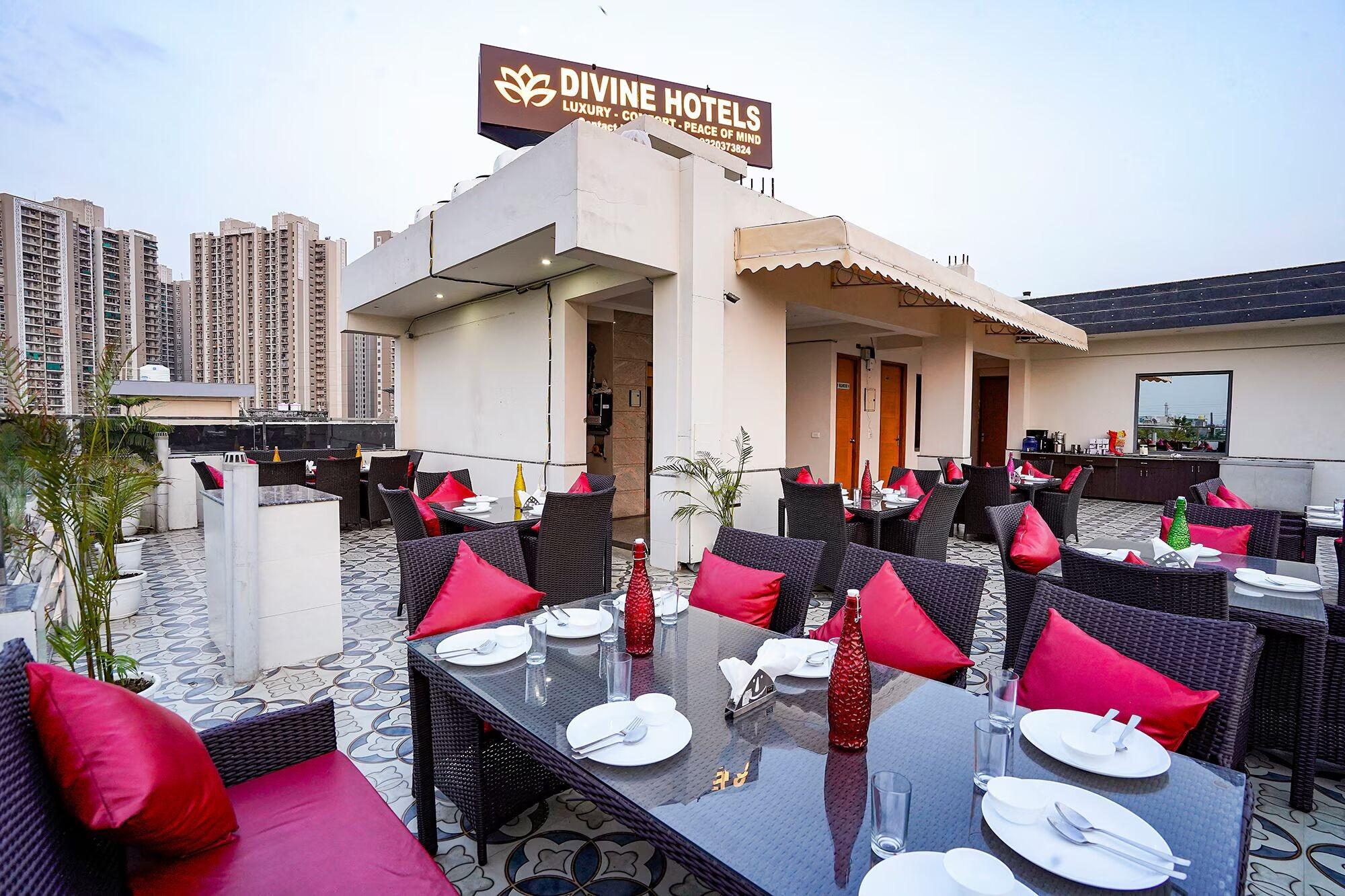 Divine Hotels & Banquets