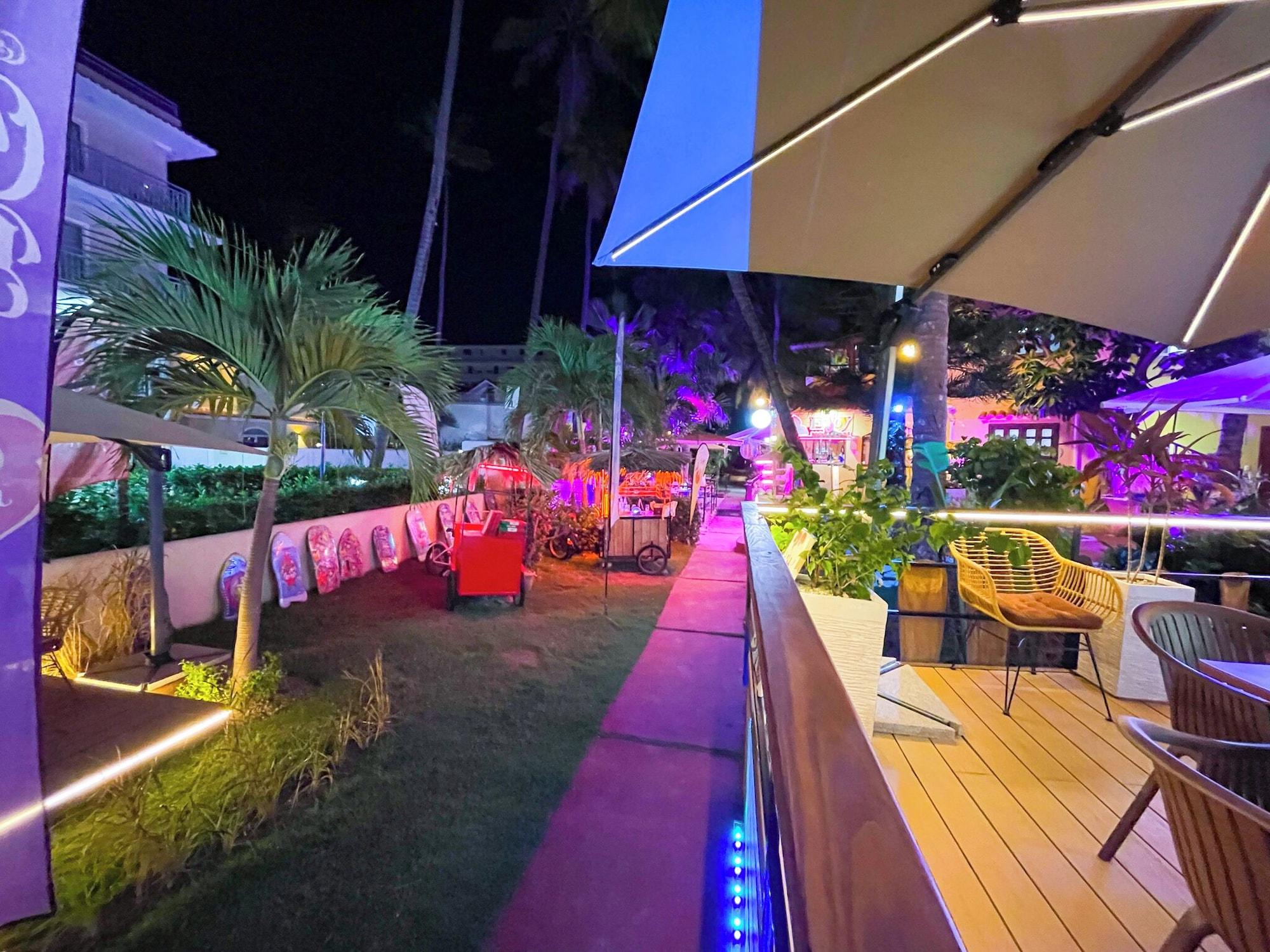 Caribbean Ocean Breeze Beach Hotel