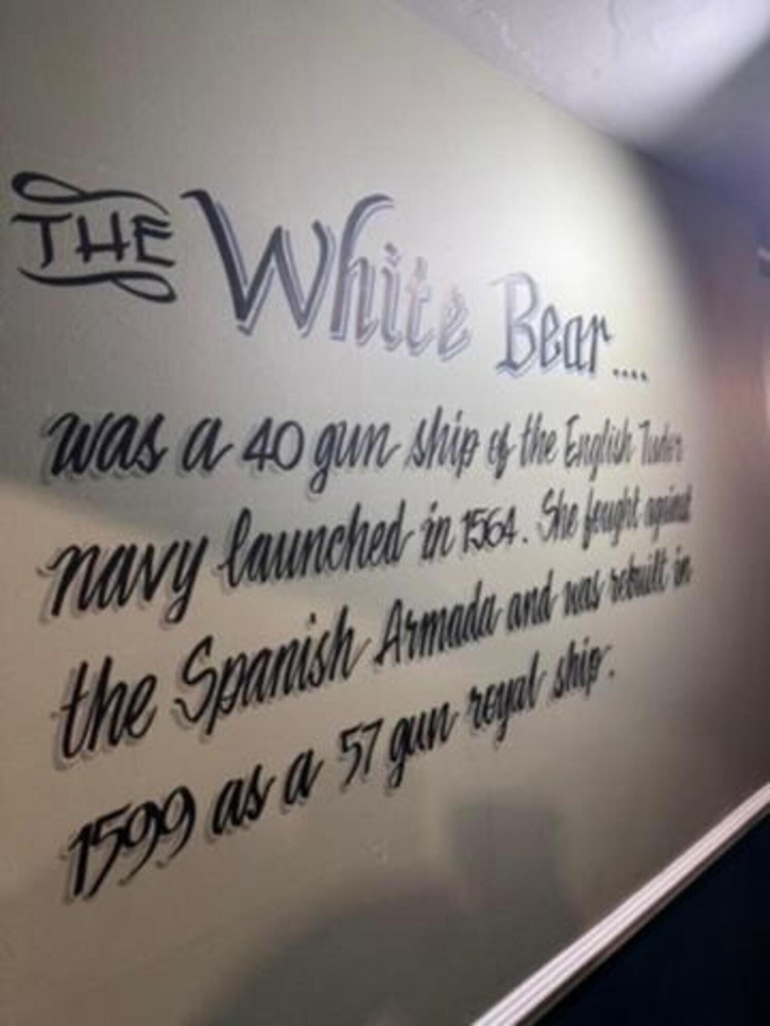 Oyo White Bear At Bedale