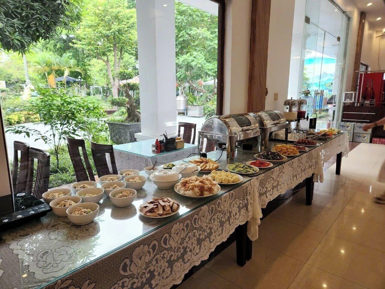 Chã¢u Sæ¡n Garden Resort