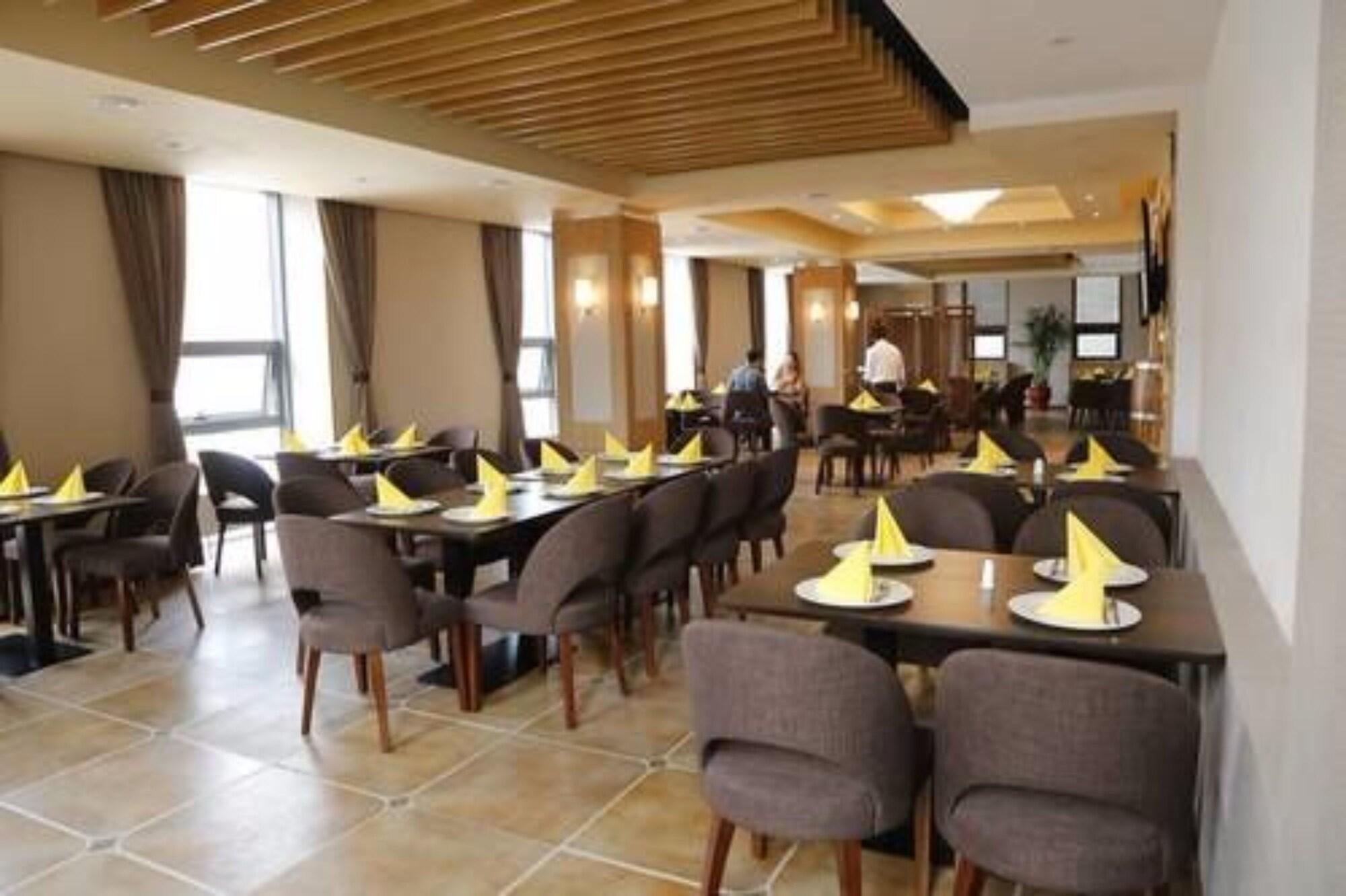 Royal Mountain Hotel
