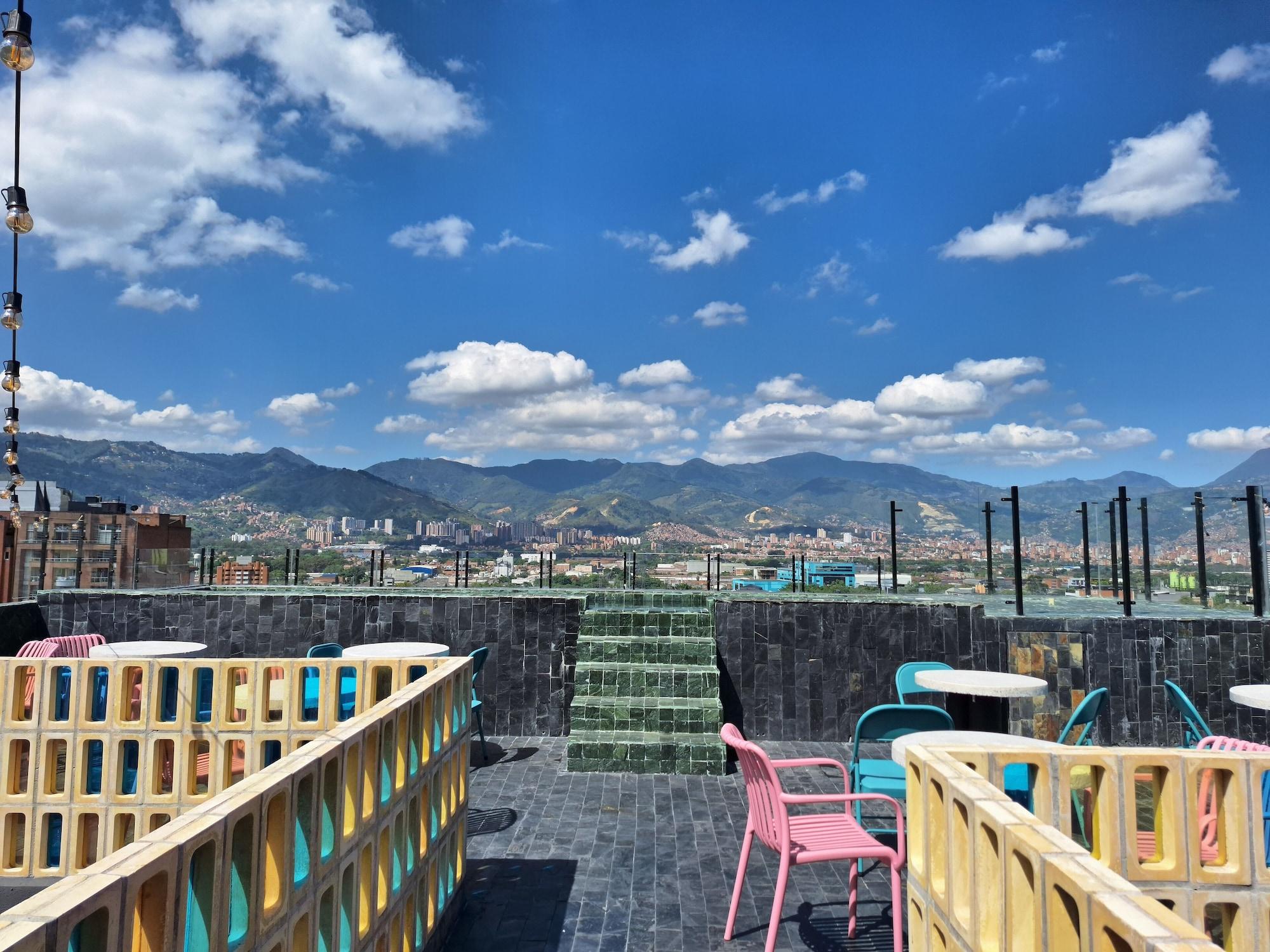 Hotel Zelva Negra