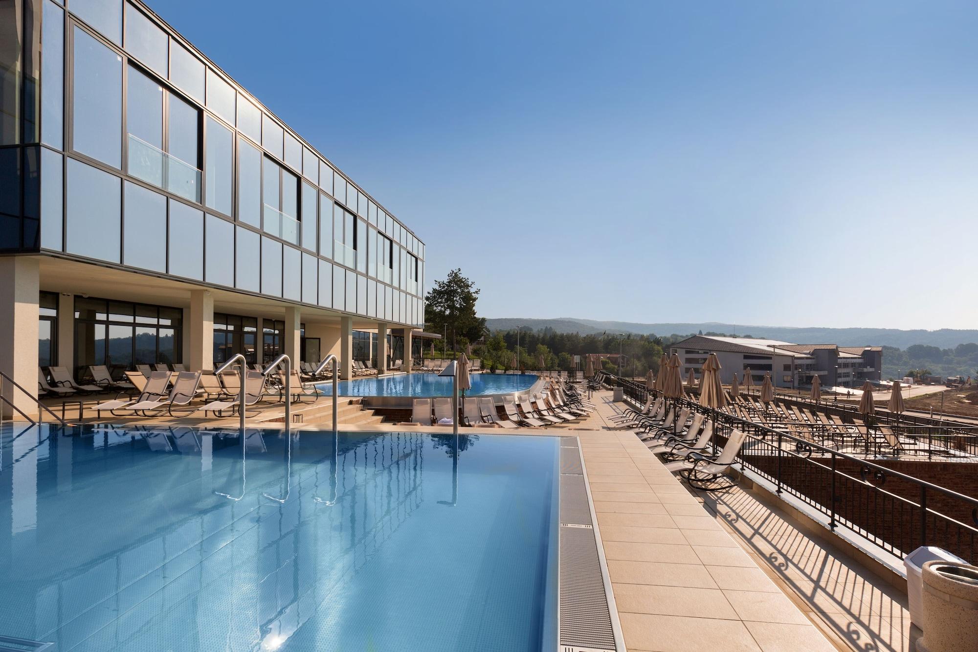 Mã¶venpick Resort And Spa Fruske Terme
