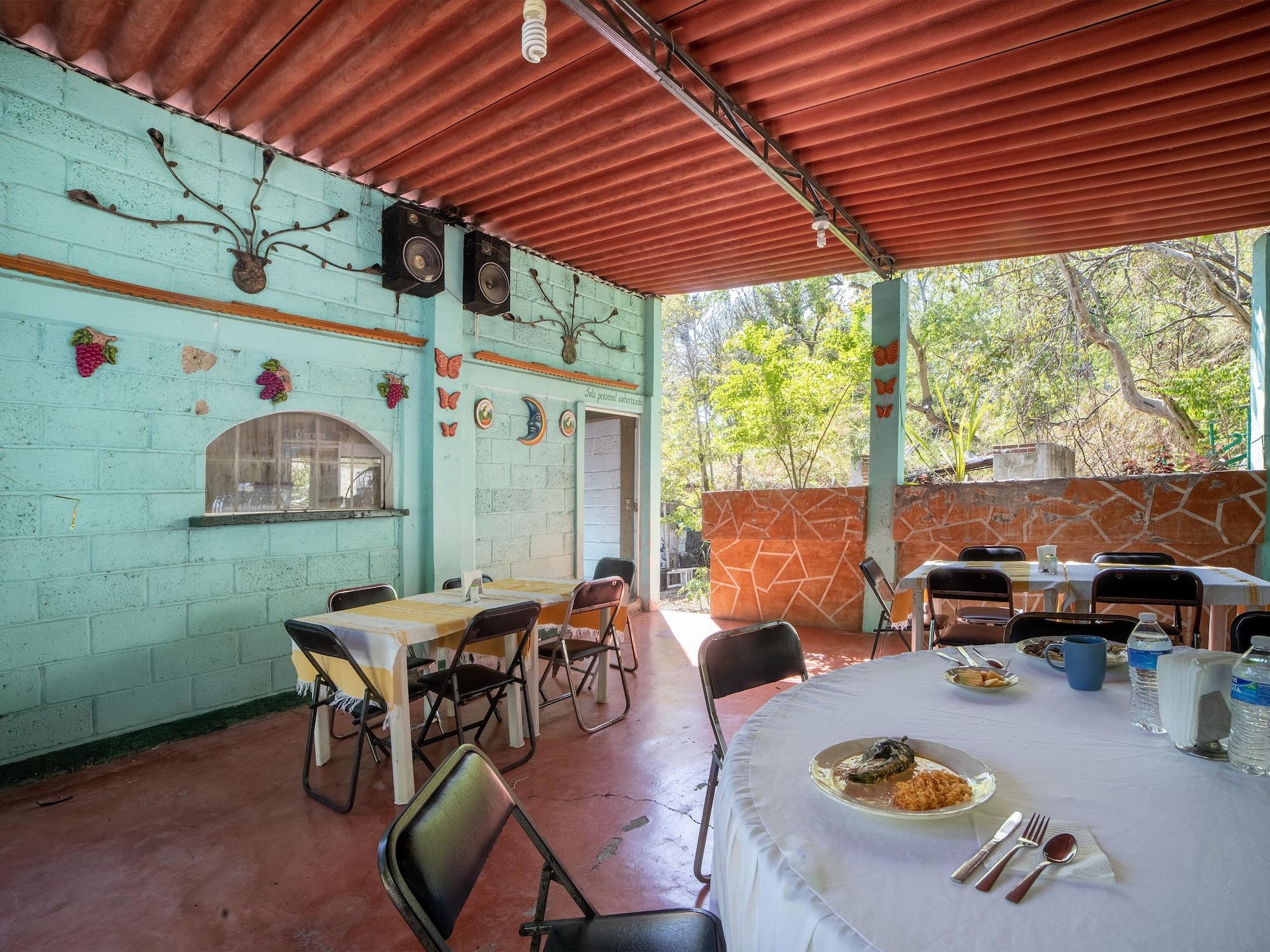 Villas El Paraã­so, El Rollo