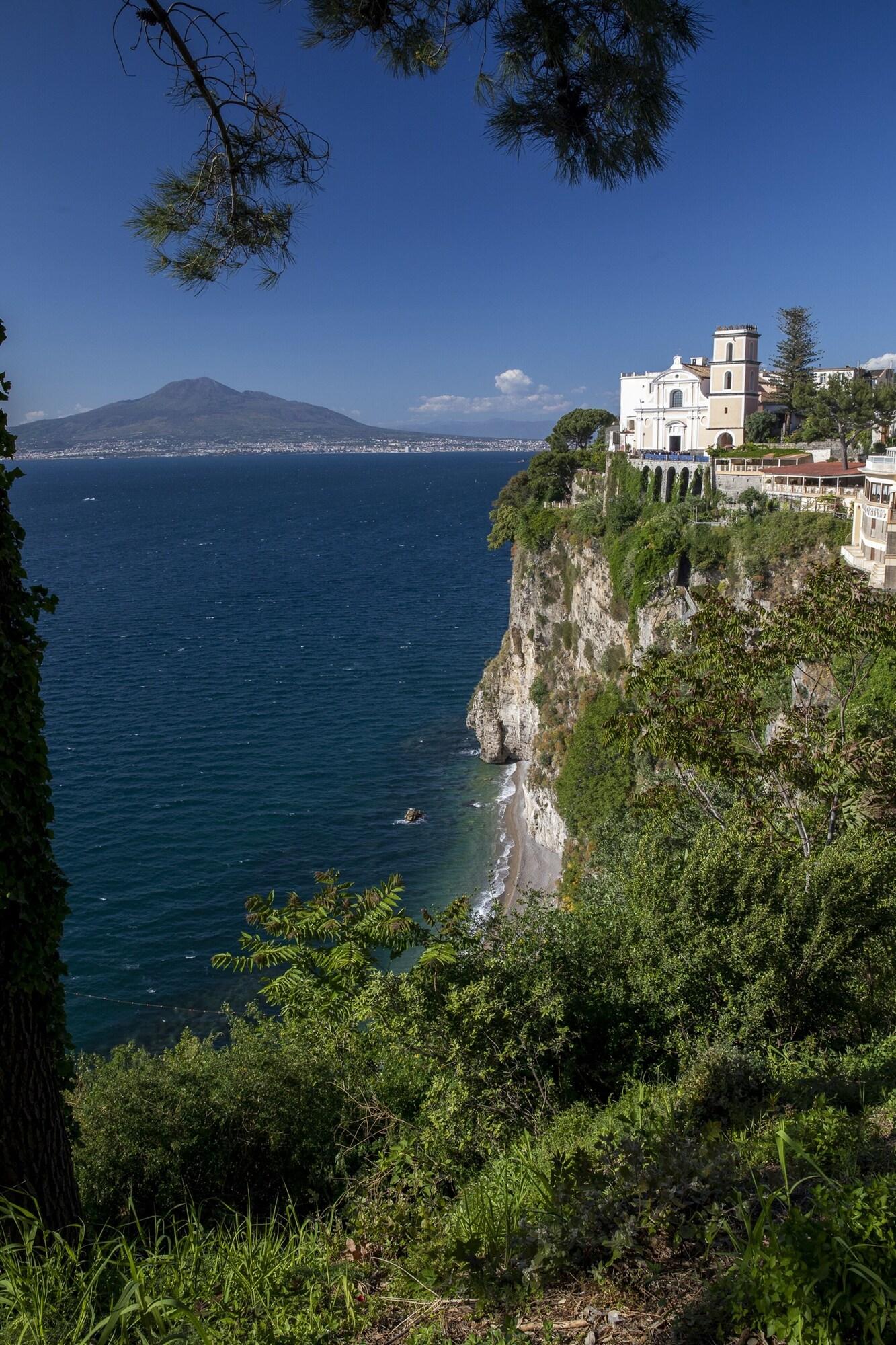 Grand Hotel Angiolieri by null