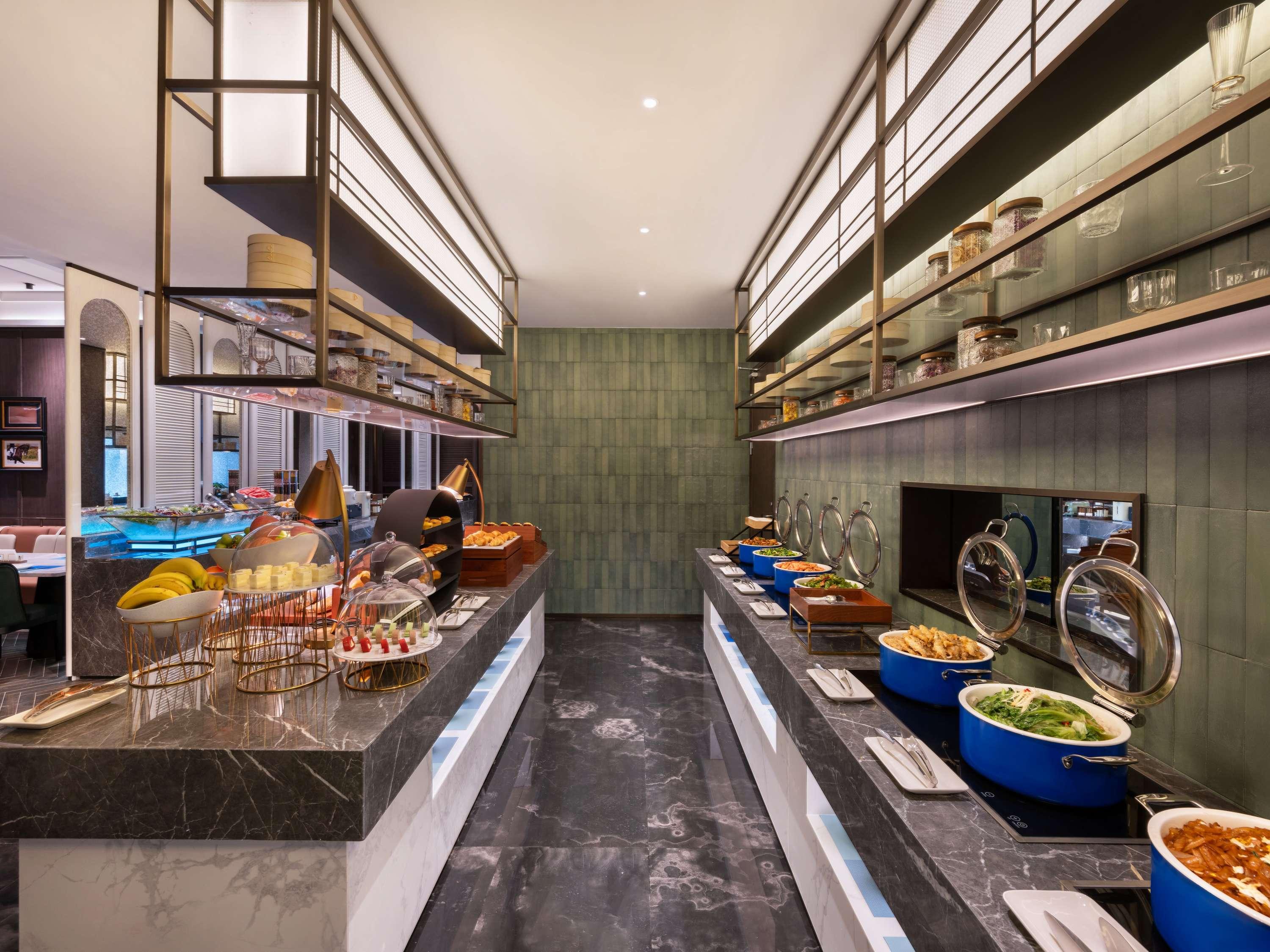 Novotel Shanghai Xuhui Riverside