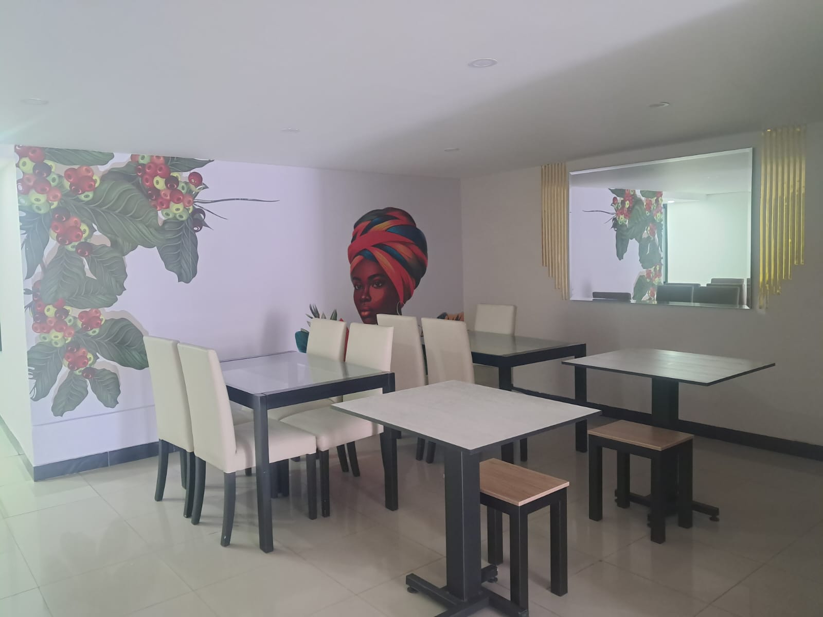 Hotel Embajada 44