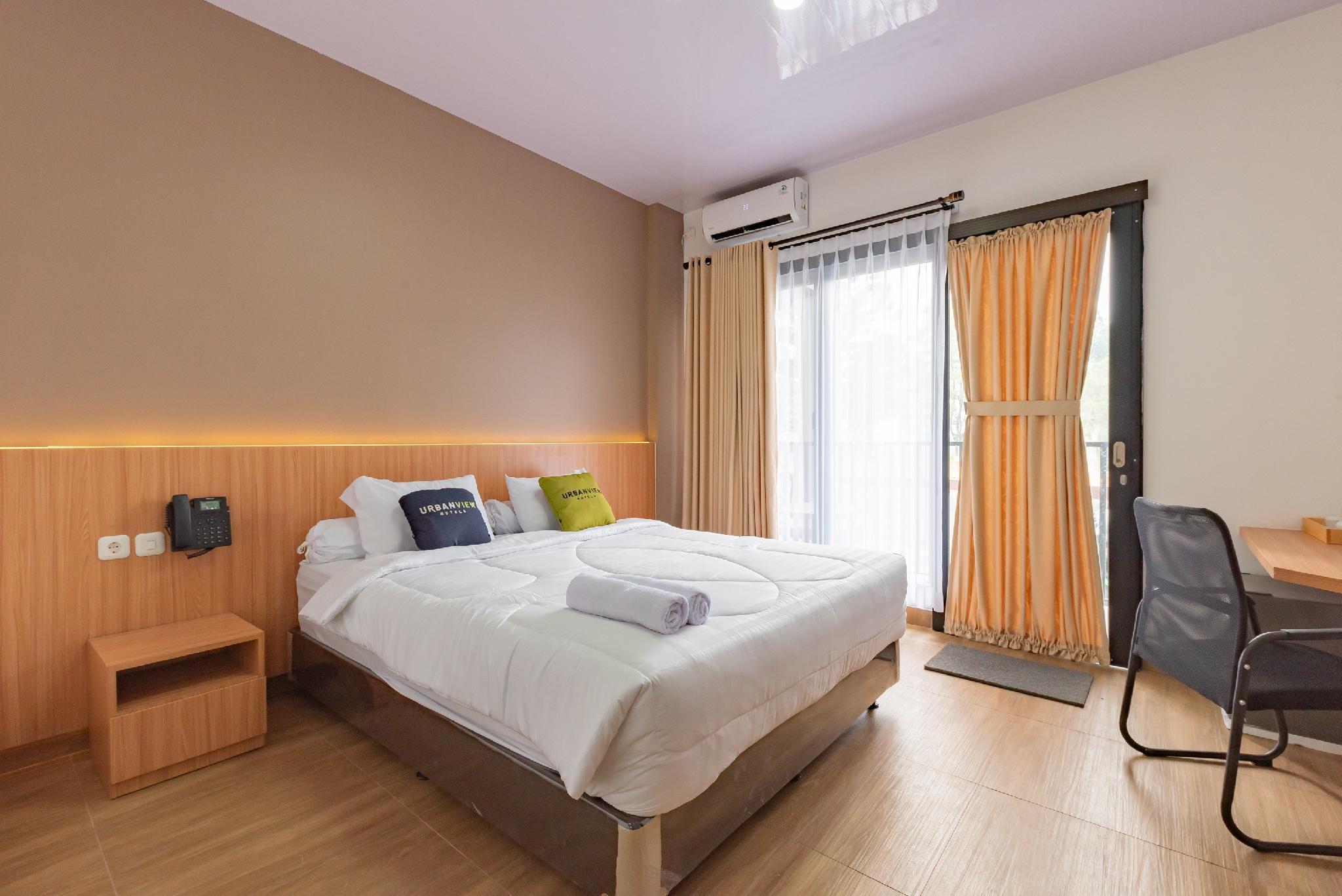Exterior & Views 4, Urbanview Hotel Inkoppabri Cisarua Puncak, Bogor