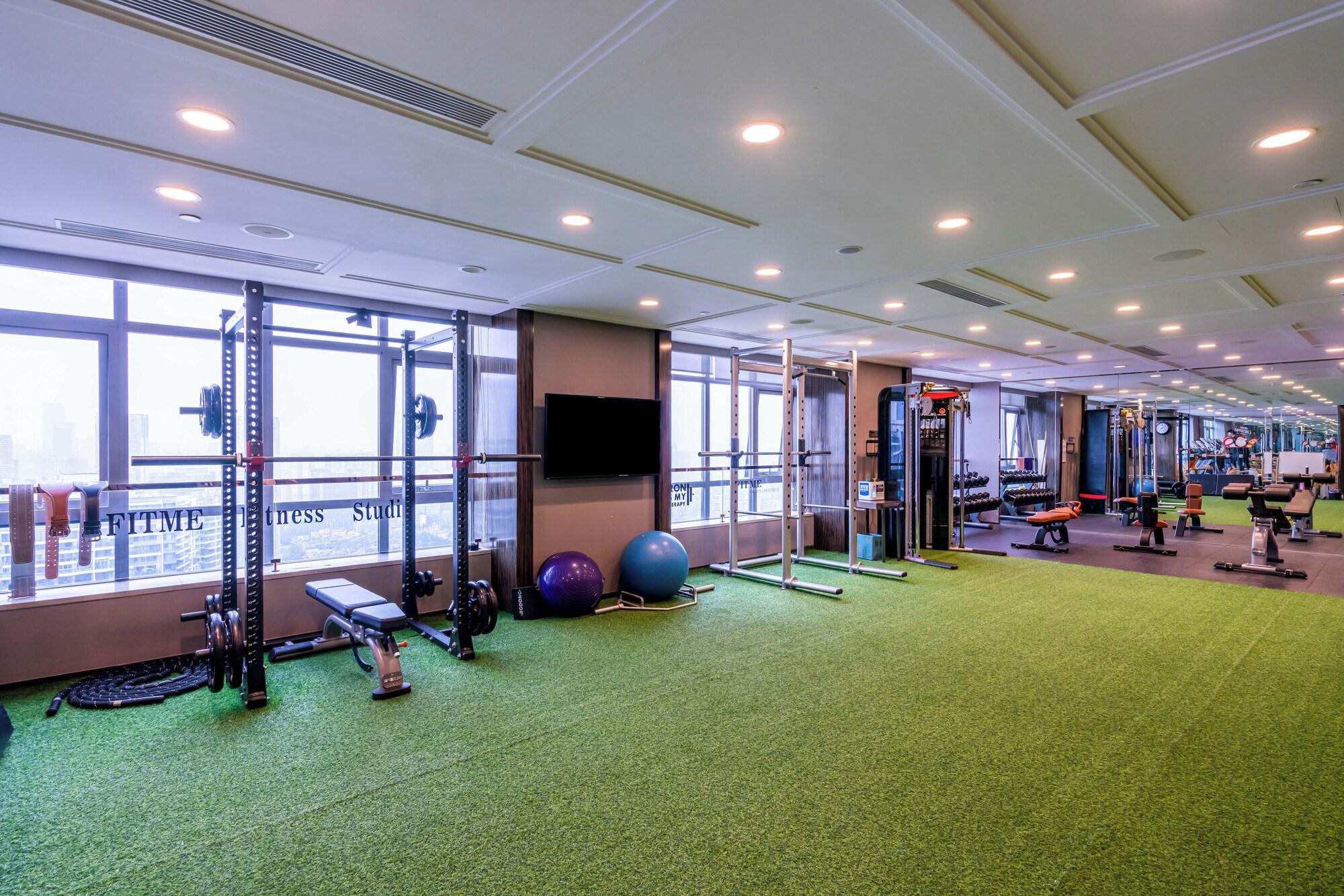 Sports and Entertainment 4, Cheng Du Wifc Suites Yyc Preferred, Chengdu
