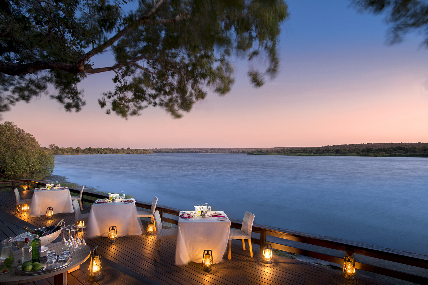 Royal Chundu River Zambezi Lodge