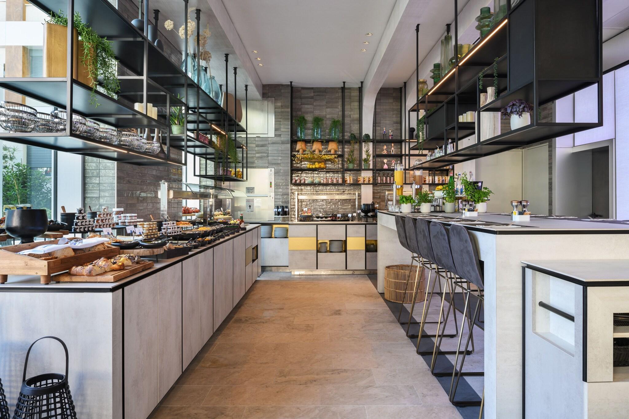 Port Tower By Isrotel Design