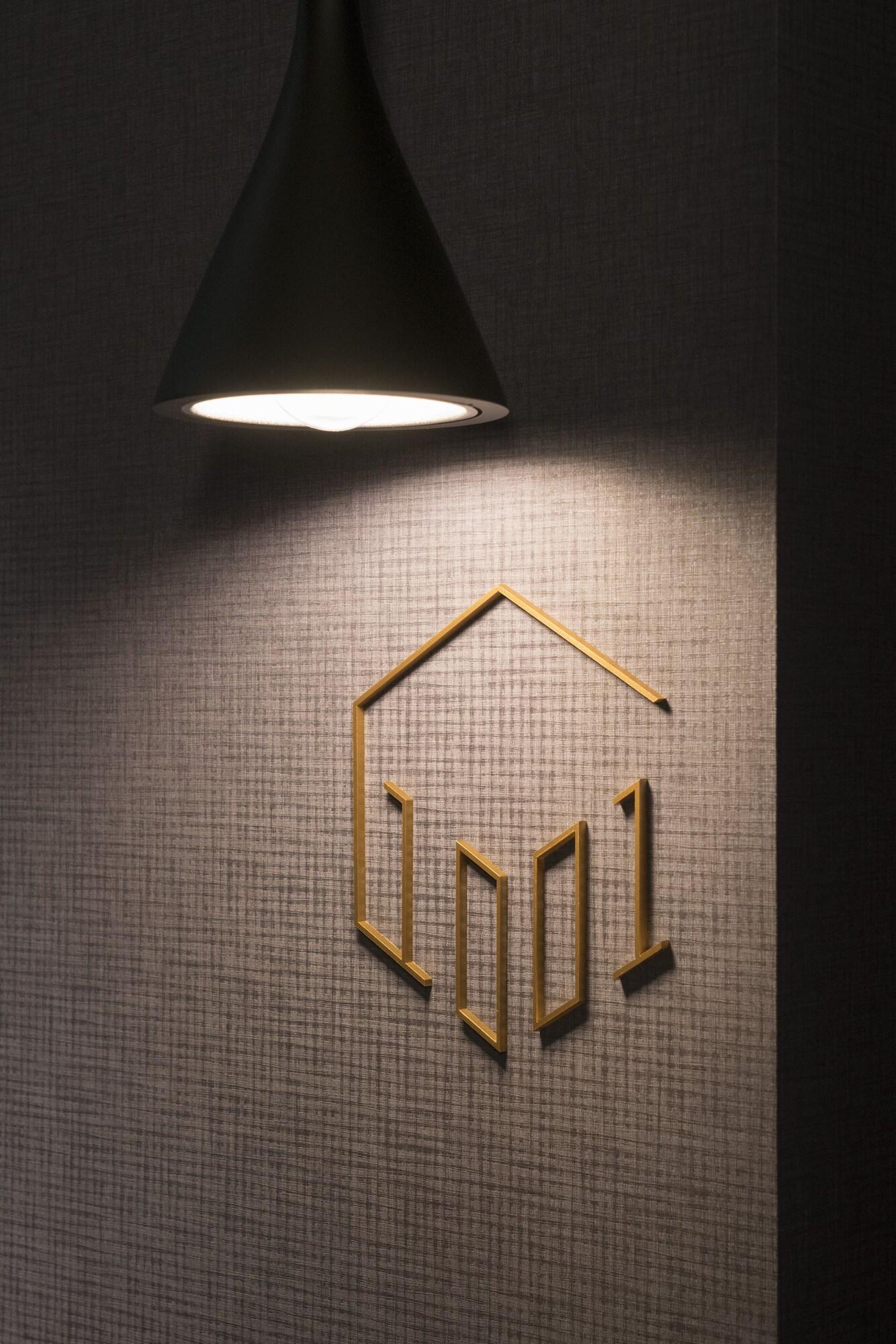 R Hotel Namba South