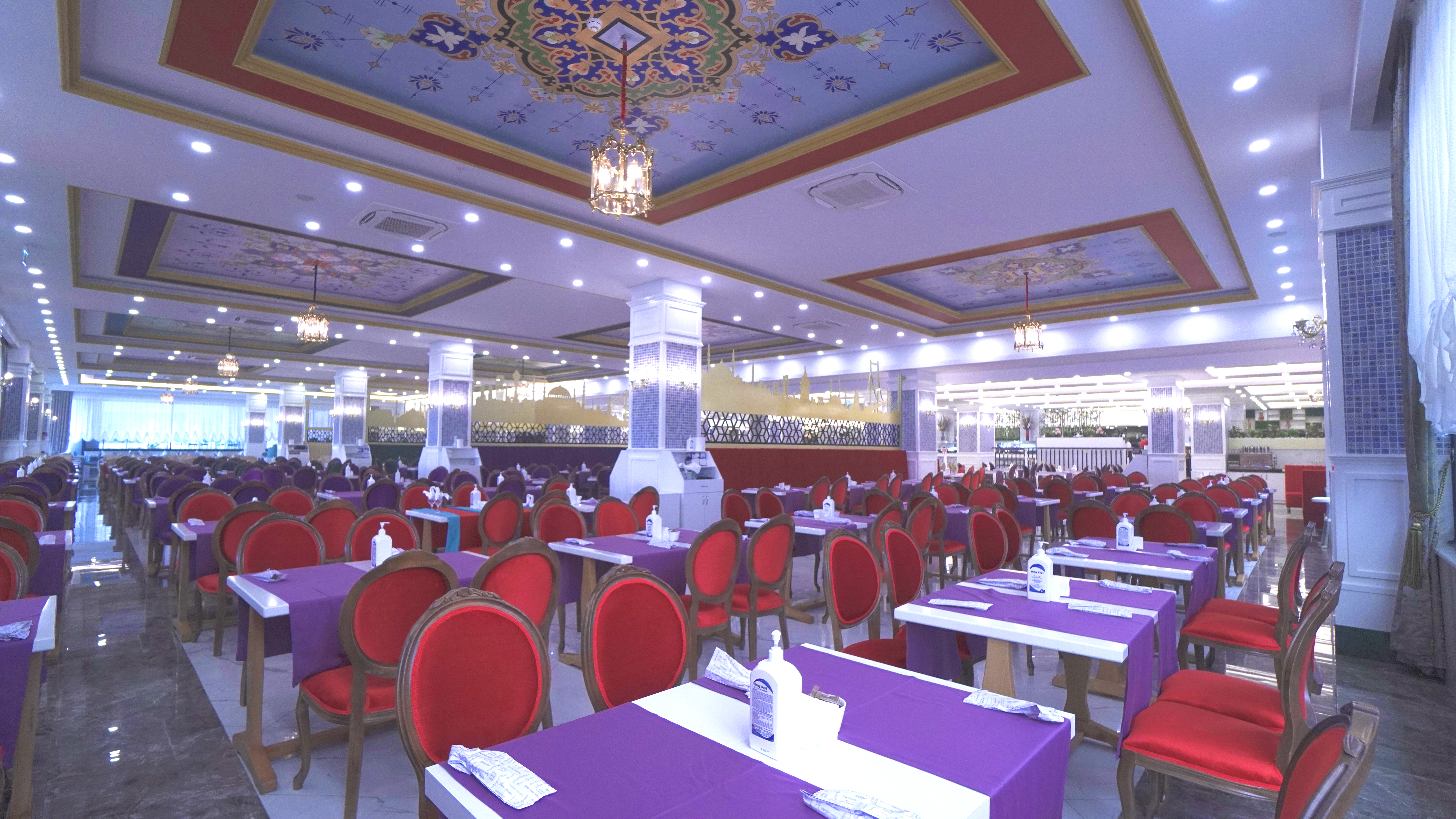 Dream World Palace Hotel