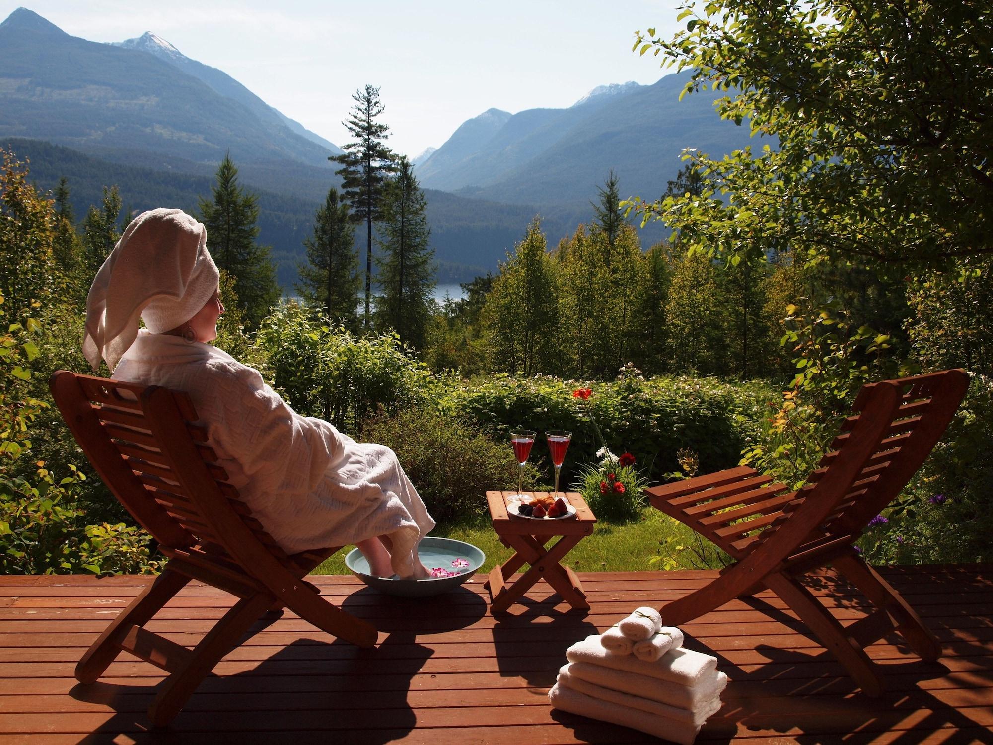Sports and Entertainment 4, Wing Creek Resort, Central Kootenay