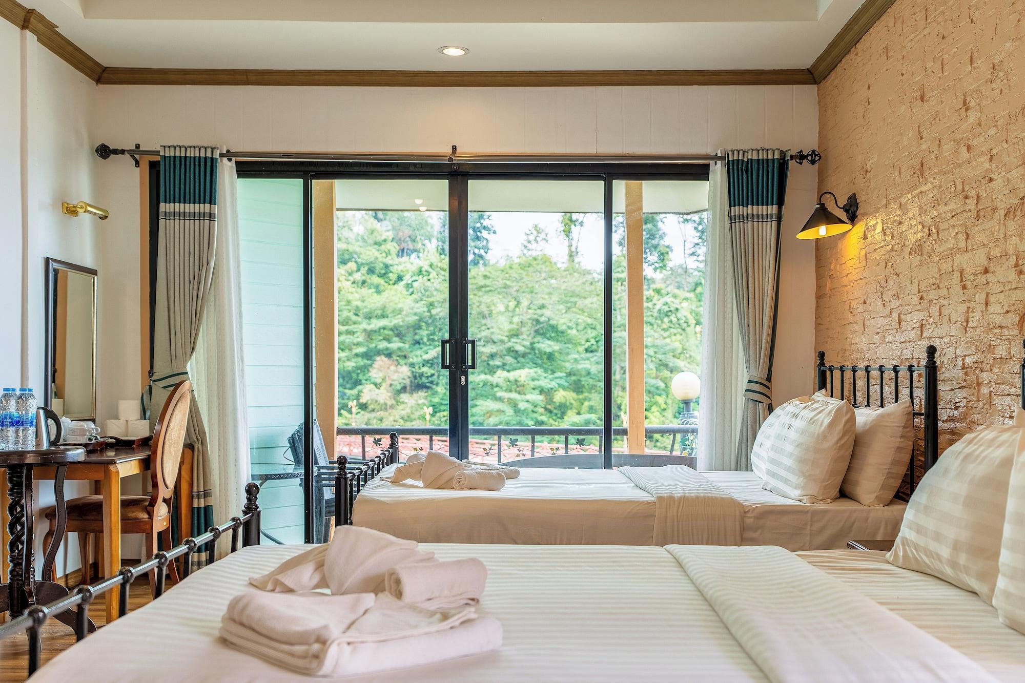 Room 5, Samprasob Resort, Sangkhla Buri