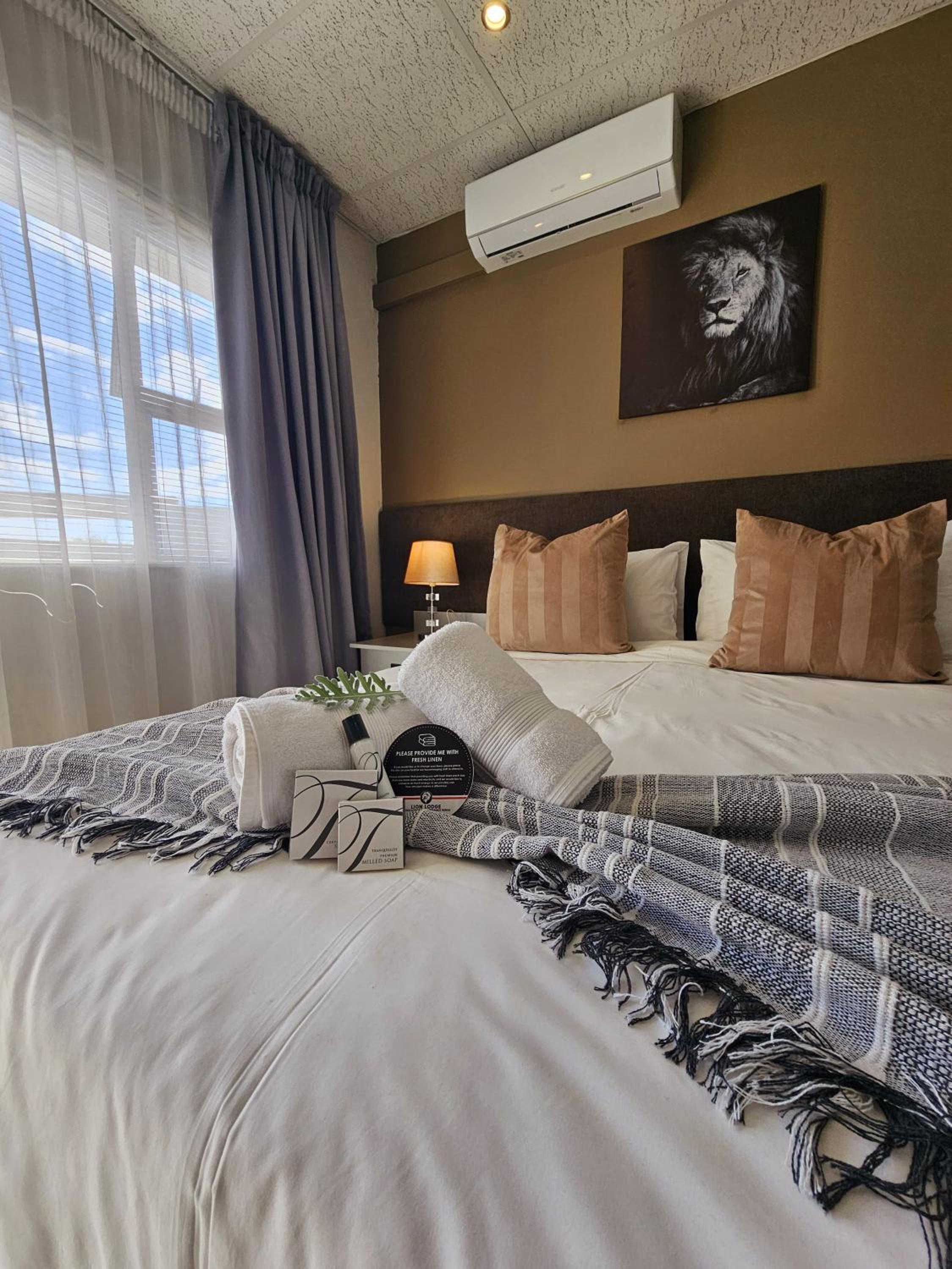 Lion Lodge