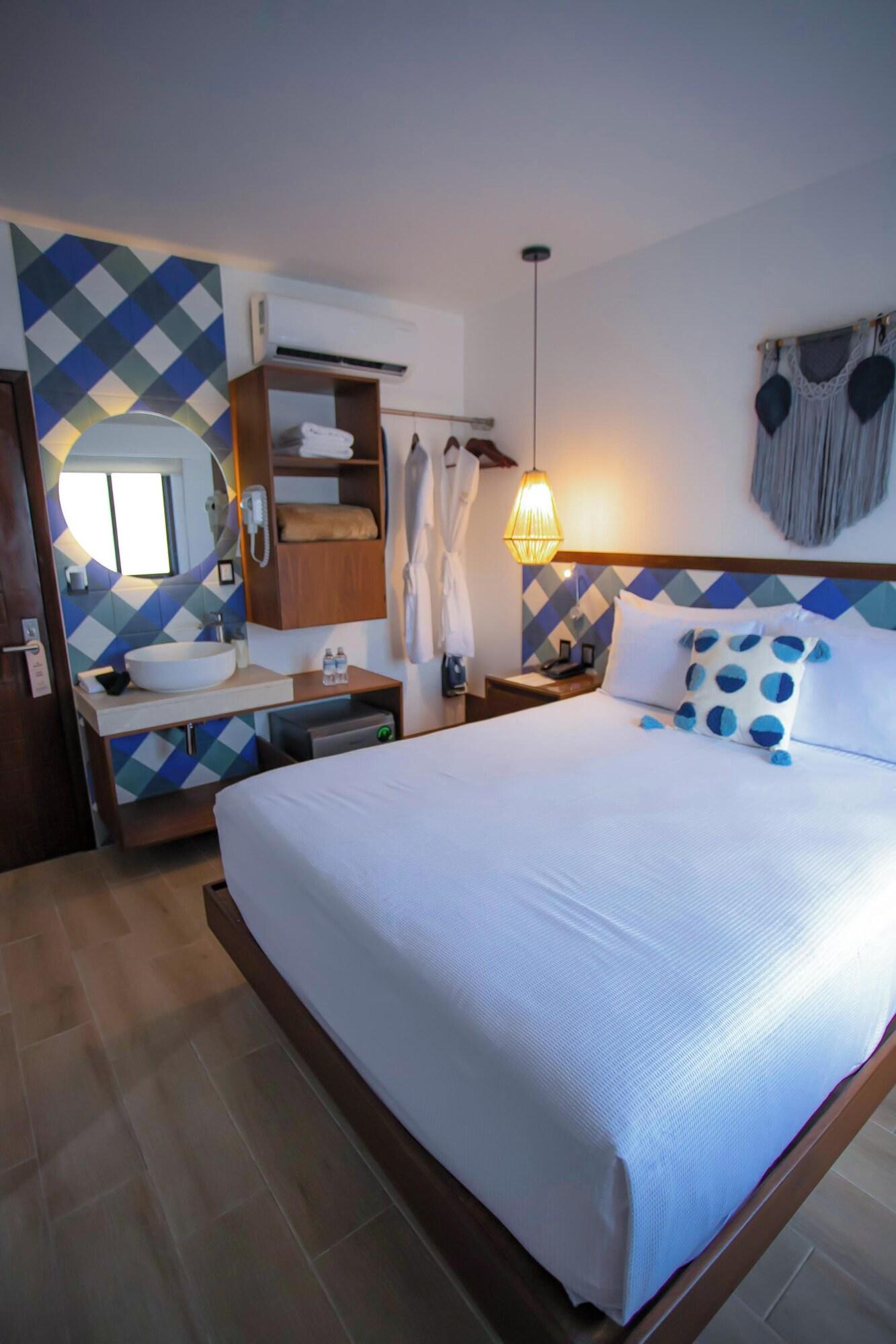 Room 2, Hotel Nuxka, Telchac Puerto