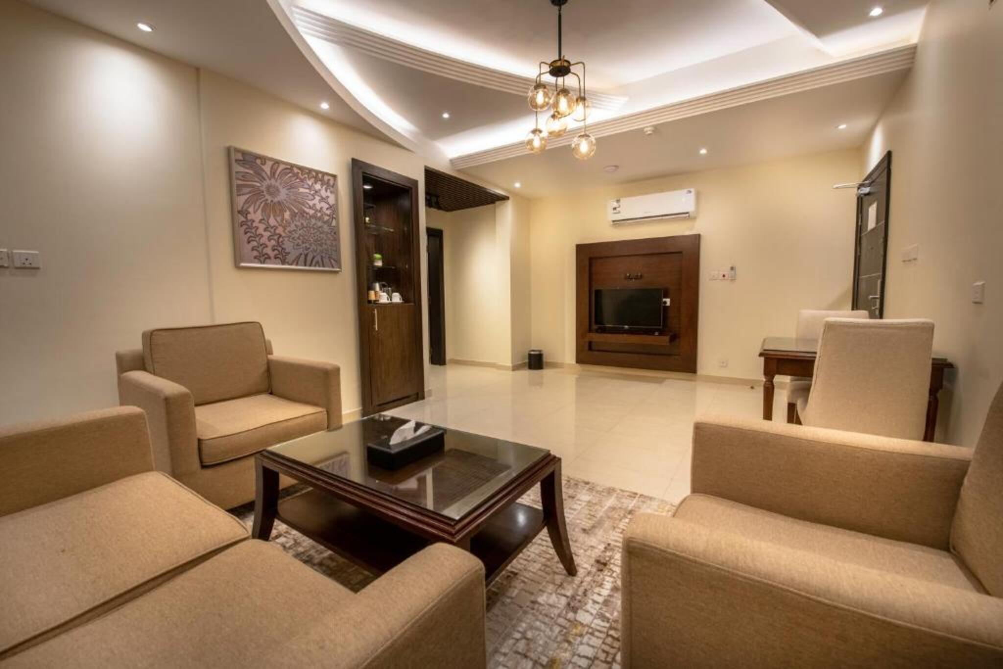 Golden Rose Hotel