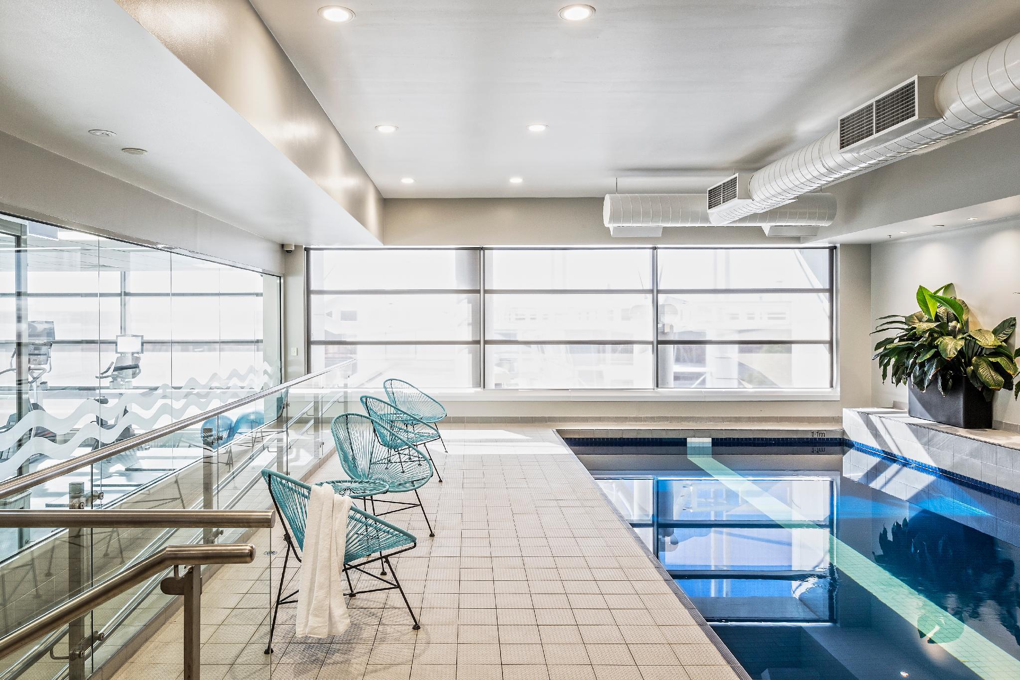 PARKROYAL Melbourne Airport by null