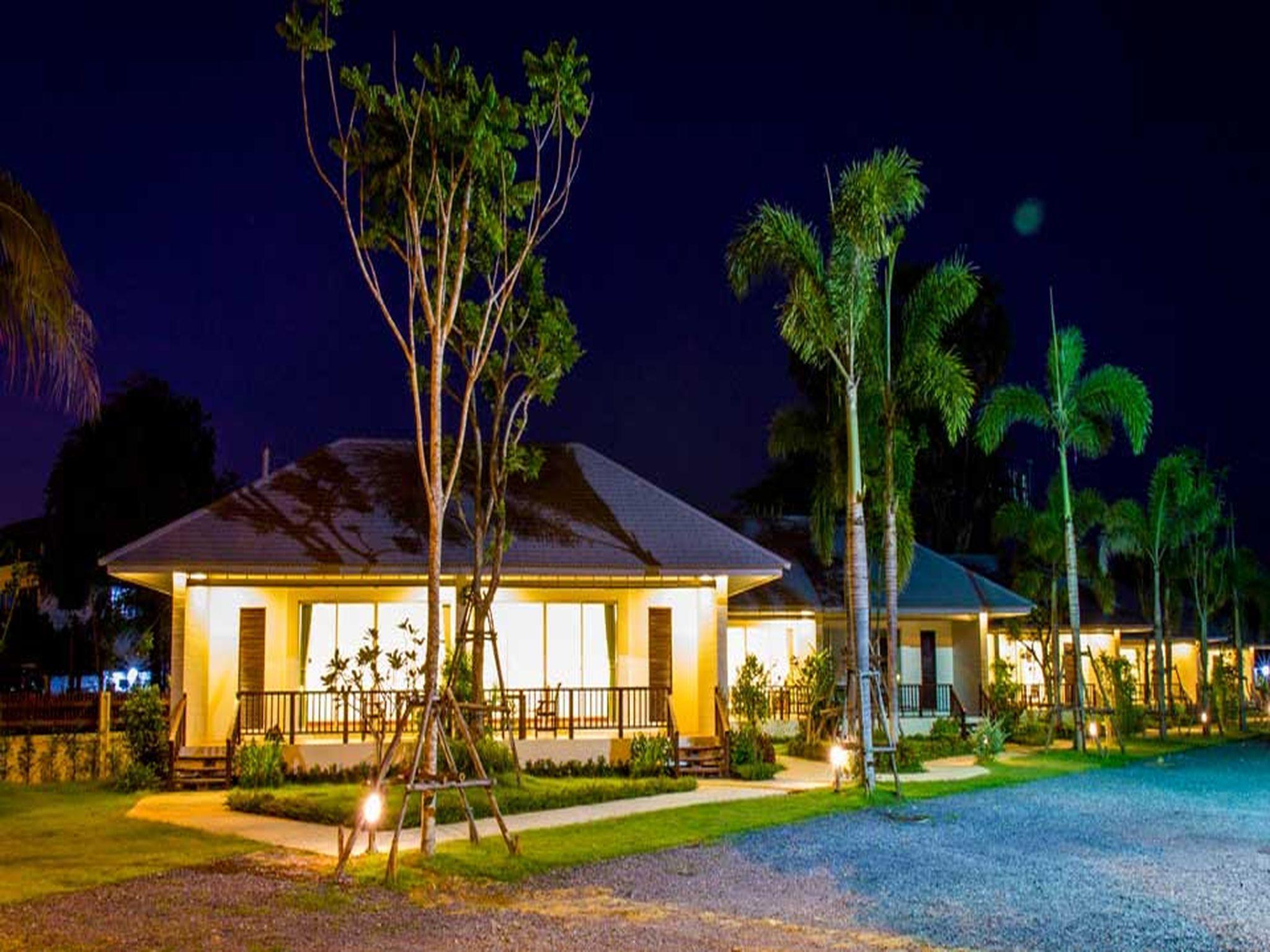 Exterior & Views 1, Nisasiri Boutique Resort, Laem Sing