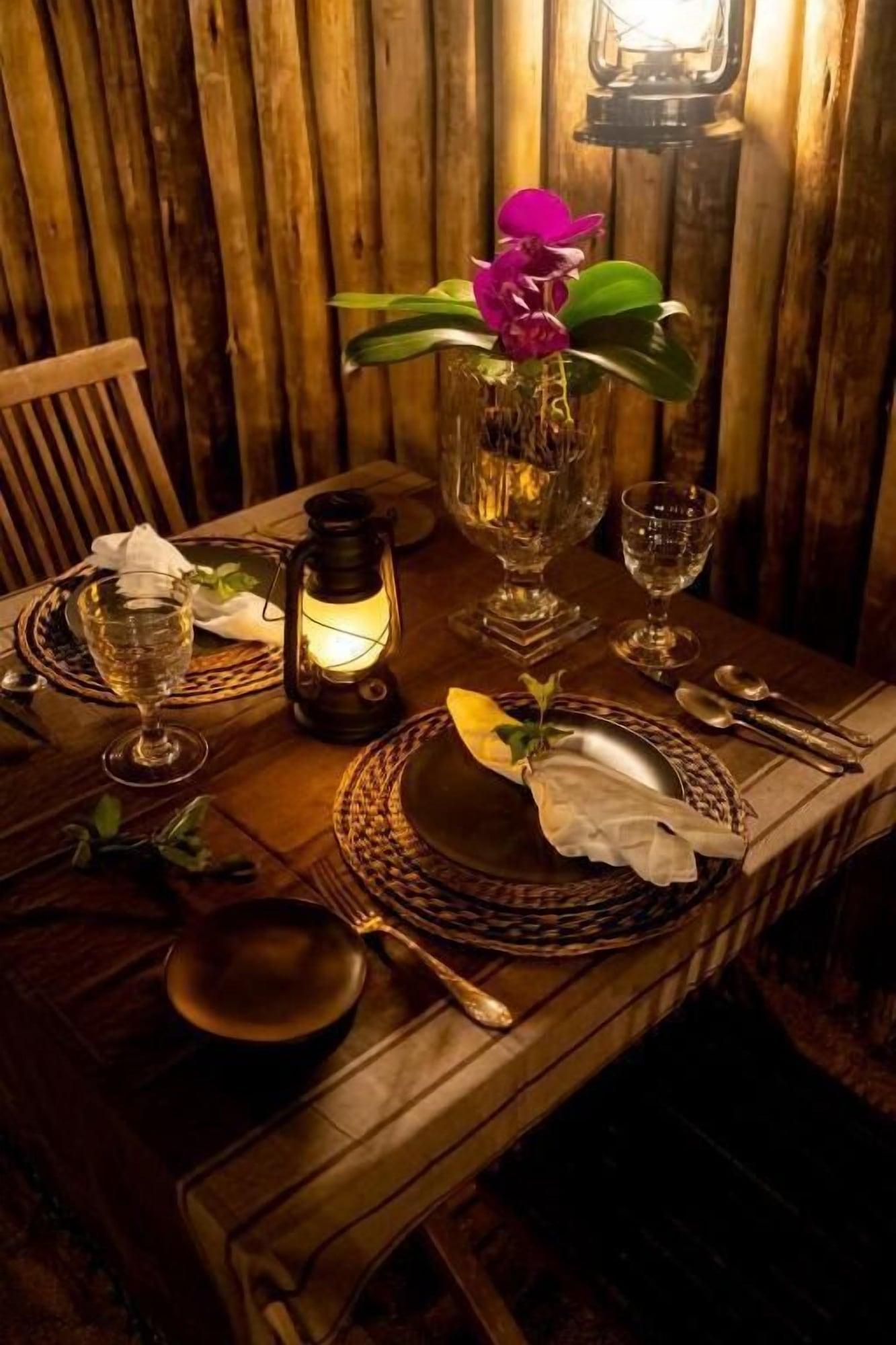Safari Moon Luxury Bush Lodge