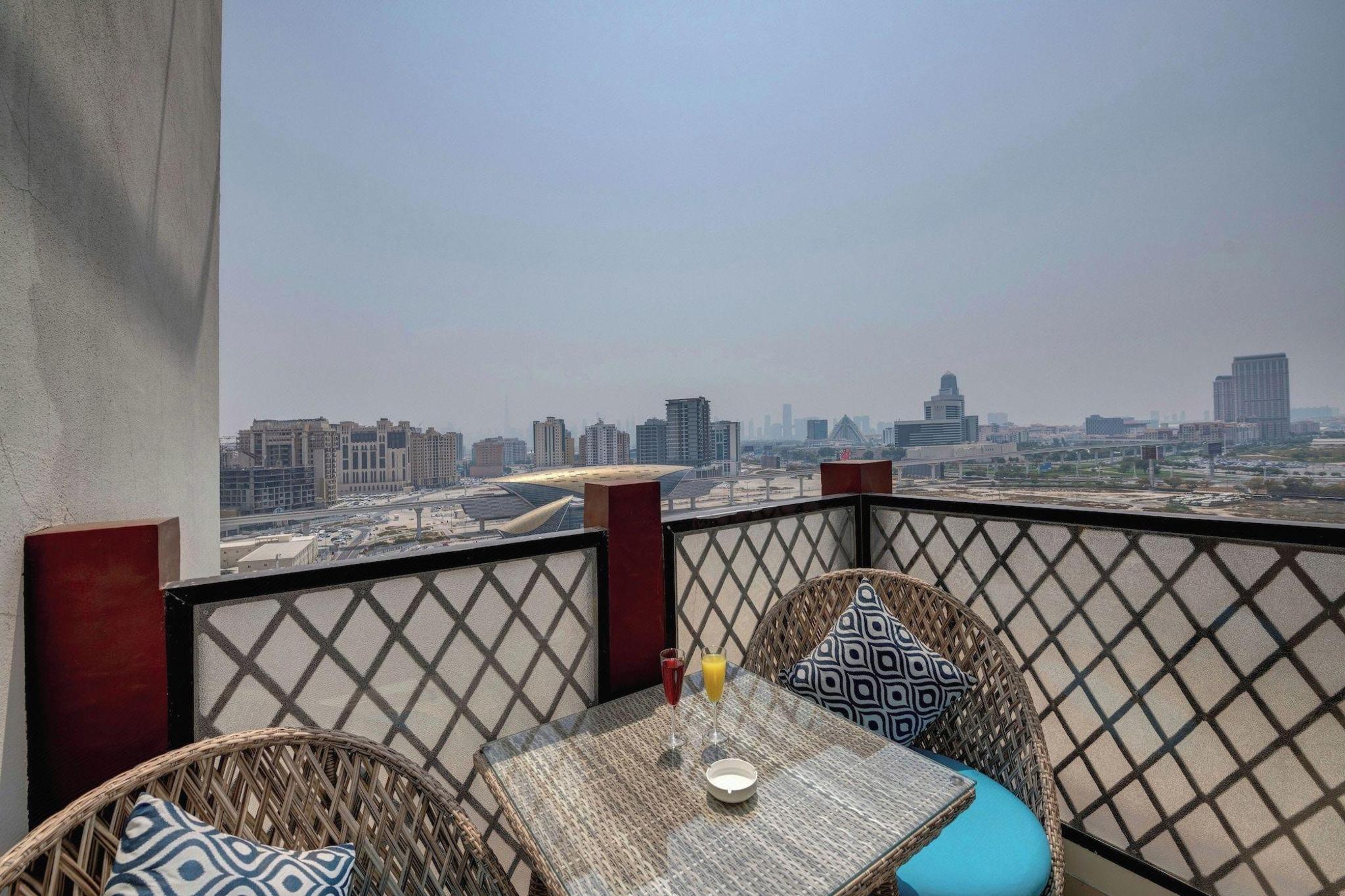 Exterior & Views 3, Suha Park Luxury Hotel Apartments, Dubai