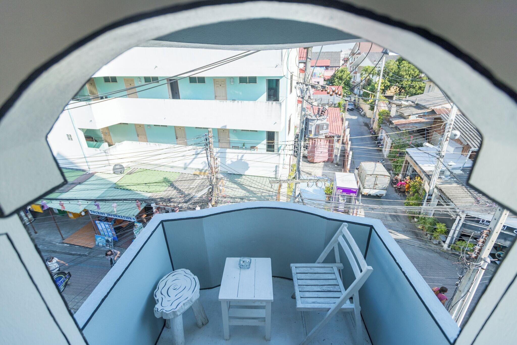Roomquest Chiang Mai Tha Phae