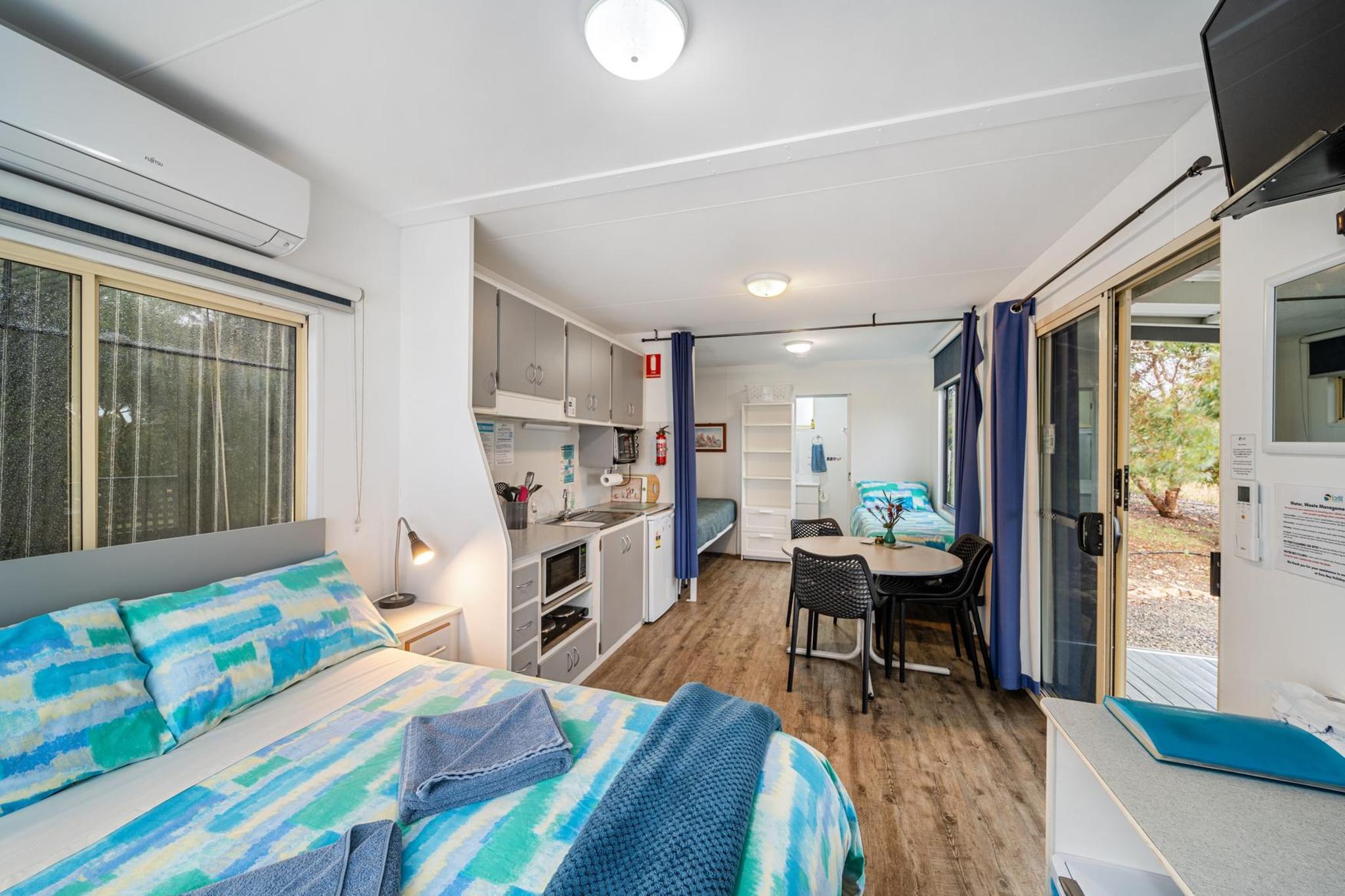 Exterior & Views 4, Emu Bay Holiday Homes, Kangaroo Island