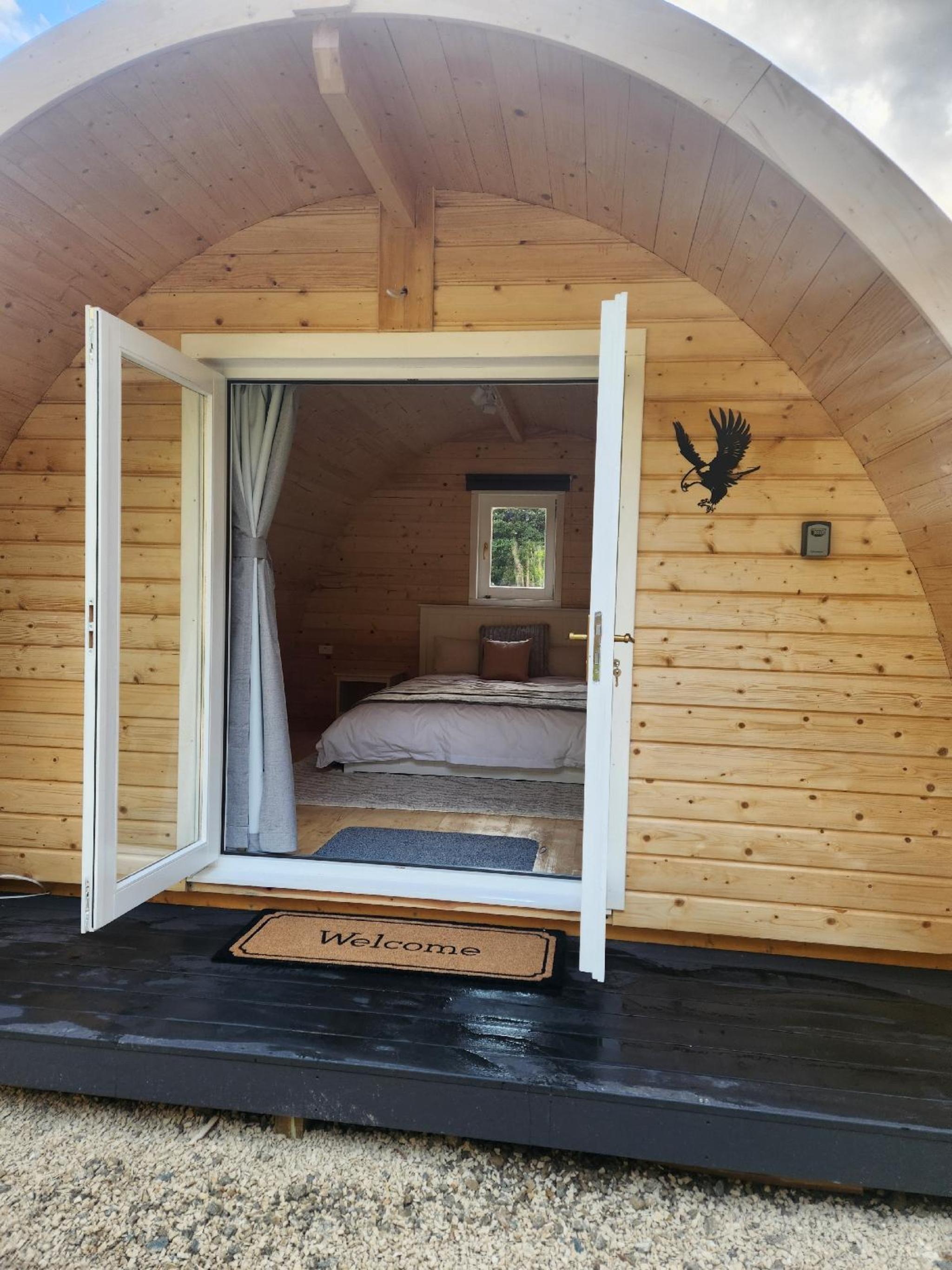 Bedroom 3, Russell Falls Holiday Cottages, Derwent Valley
