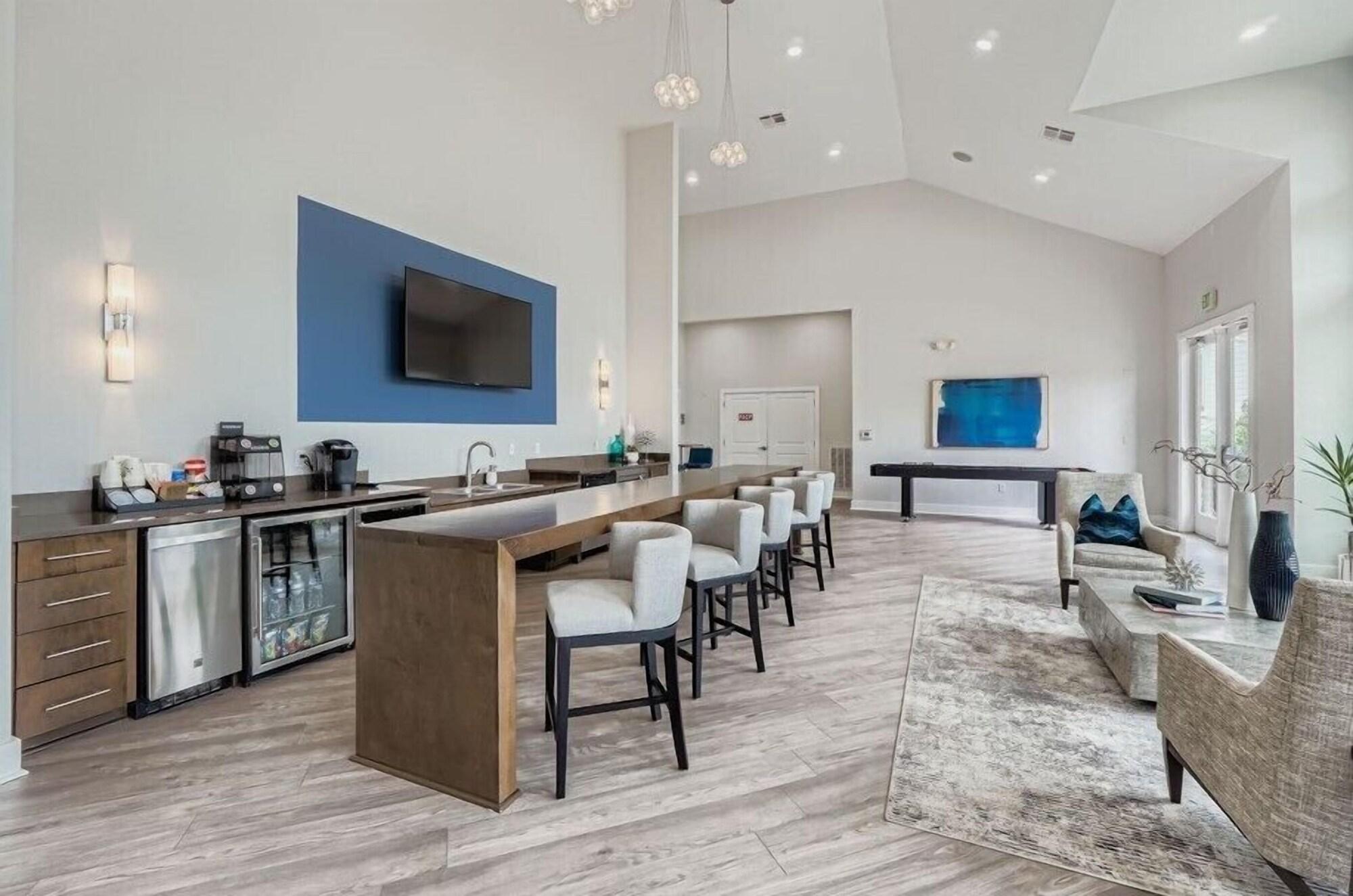 Northlake Apartments By Landing