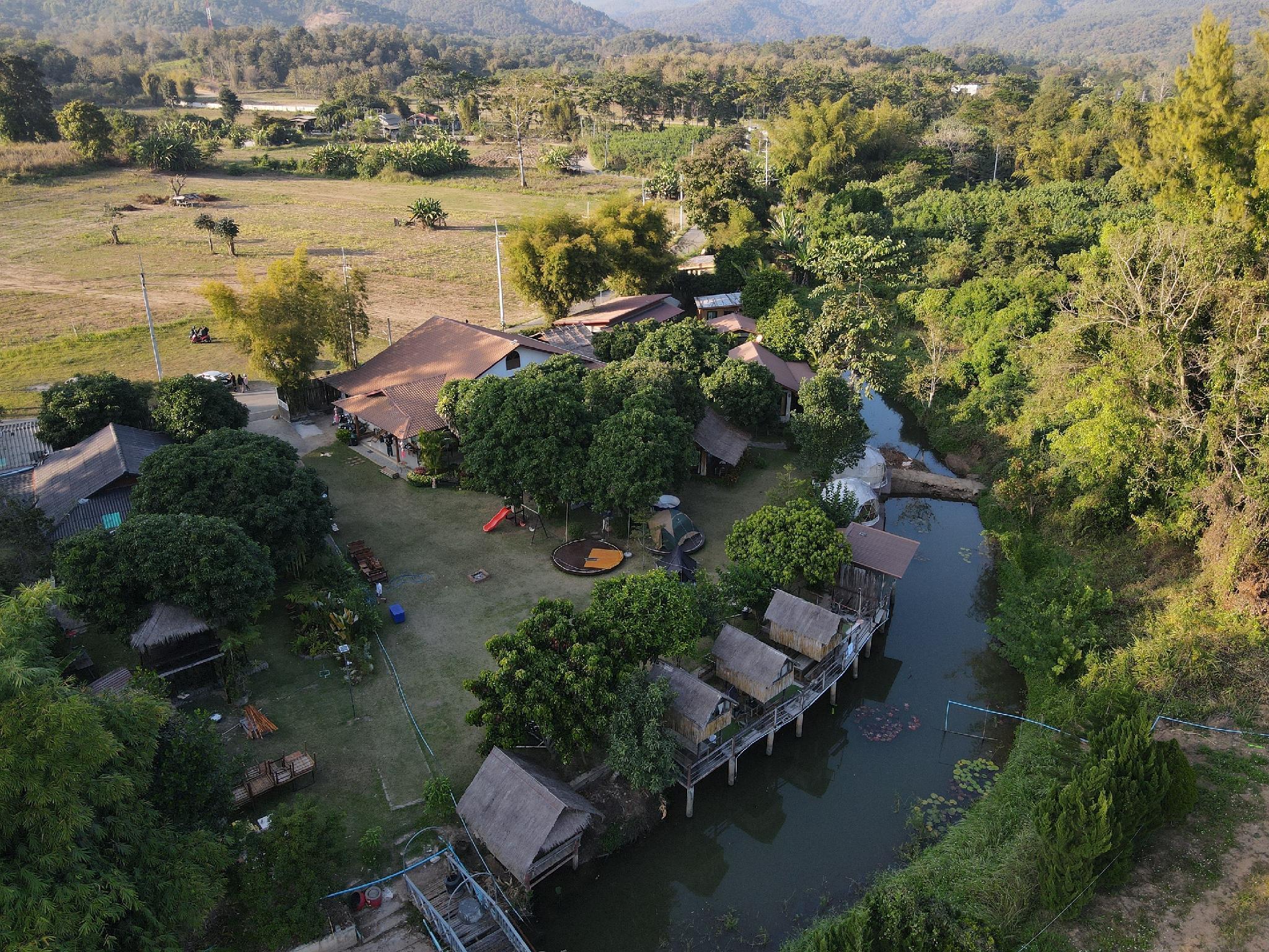 Exterior & Views 2, Lion Cafe Resort, Hang Dong