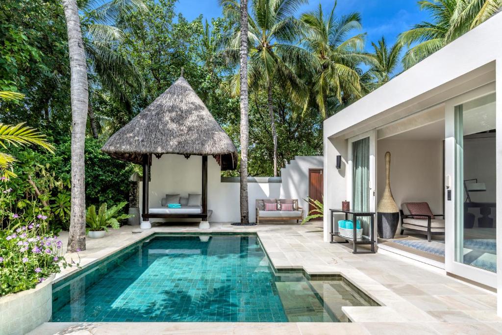 Four Seasons Resort Maldives at Kuda Huraa by null