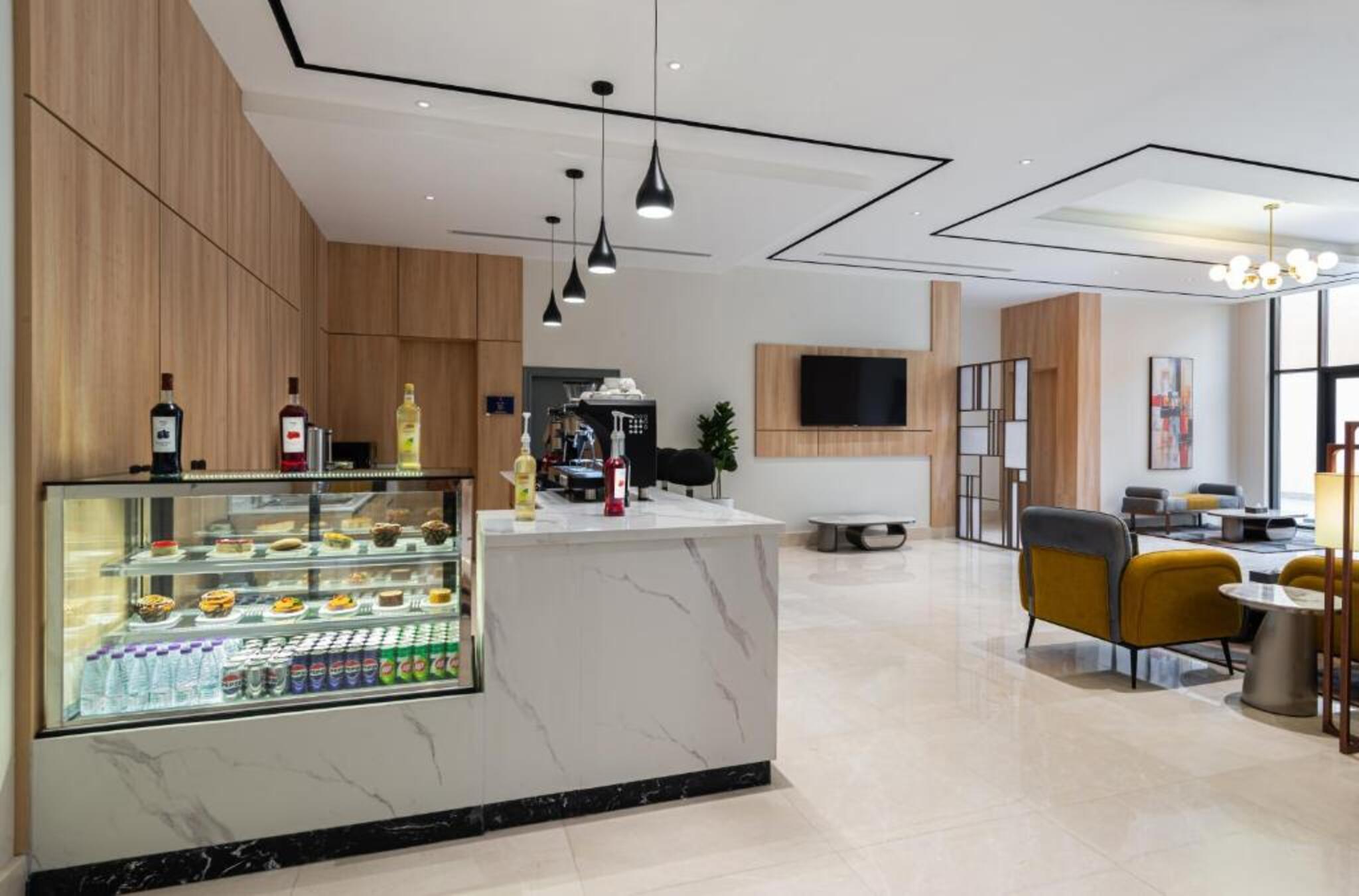 Bar, Al Qasr Hotel Taif, Taif