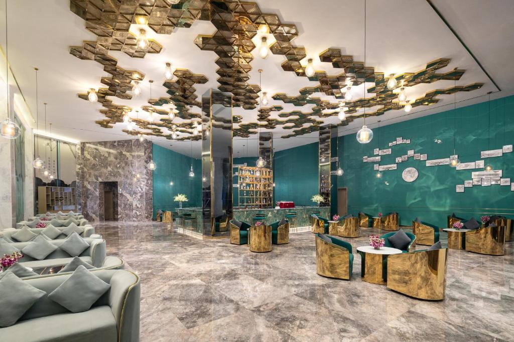 Lobby 2, Wyndham Lijiang Yulong, Lijiang