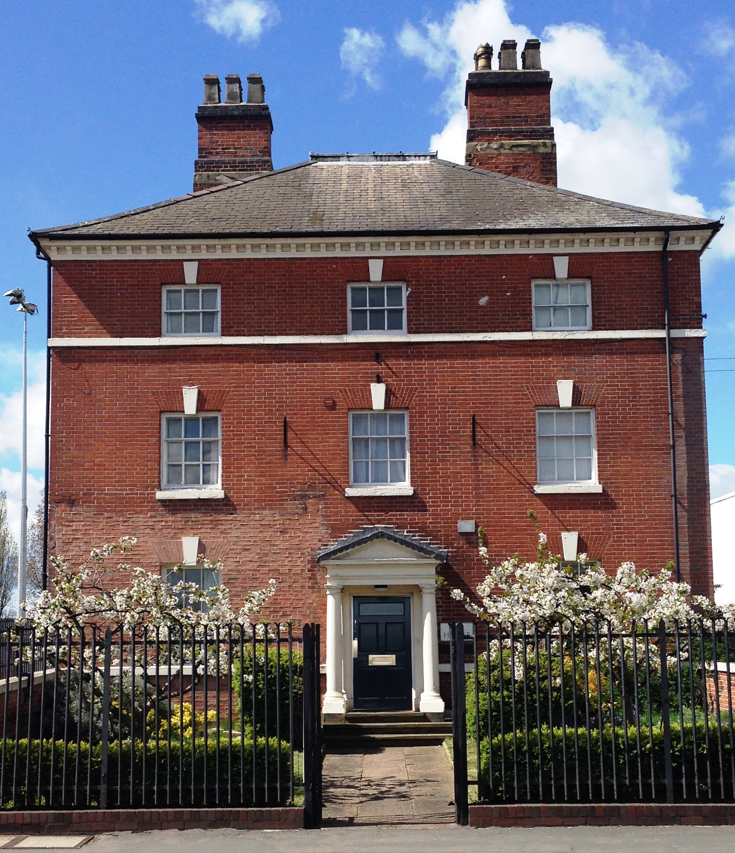 Peel House Apartments
